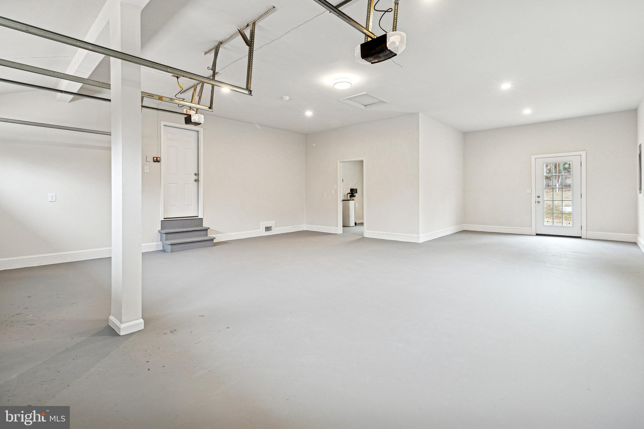 BROOKE - Residential