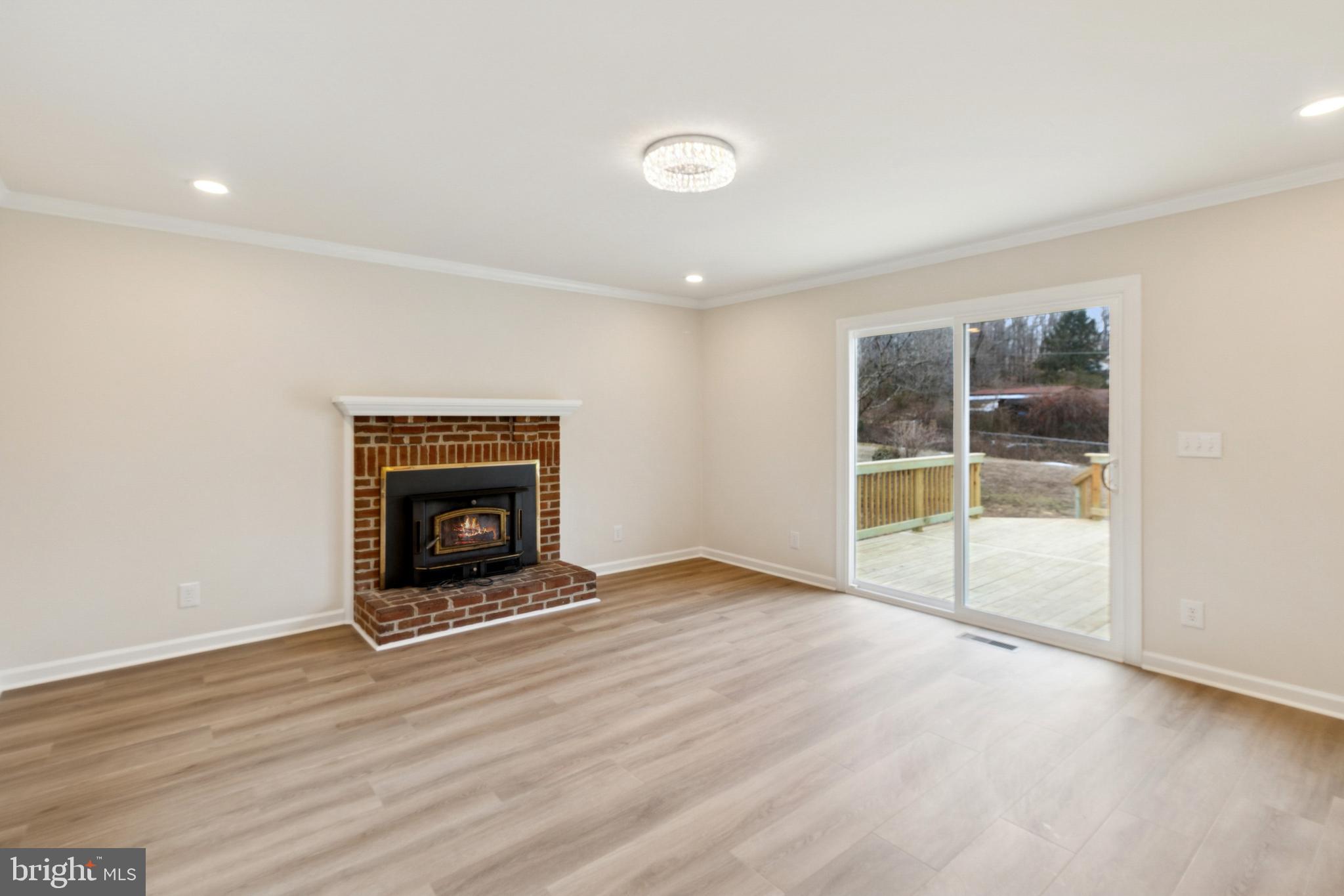 BROOKE - Residential