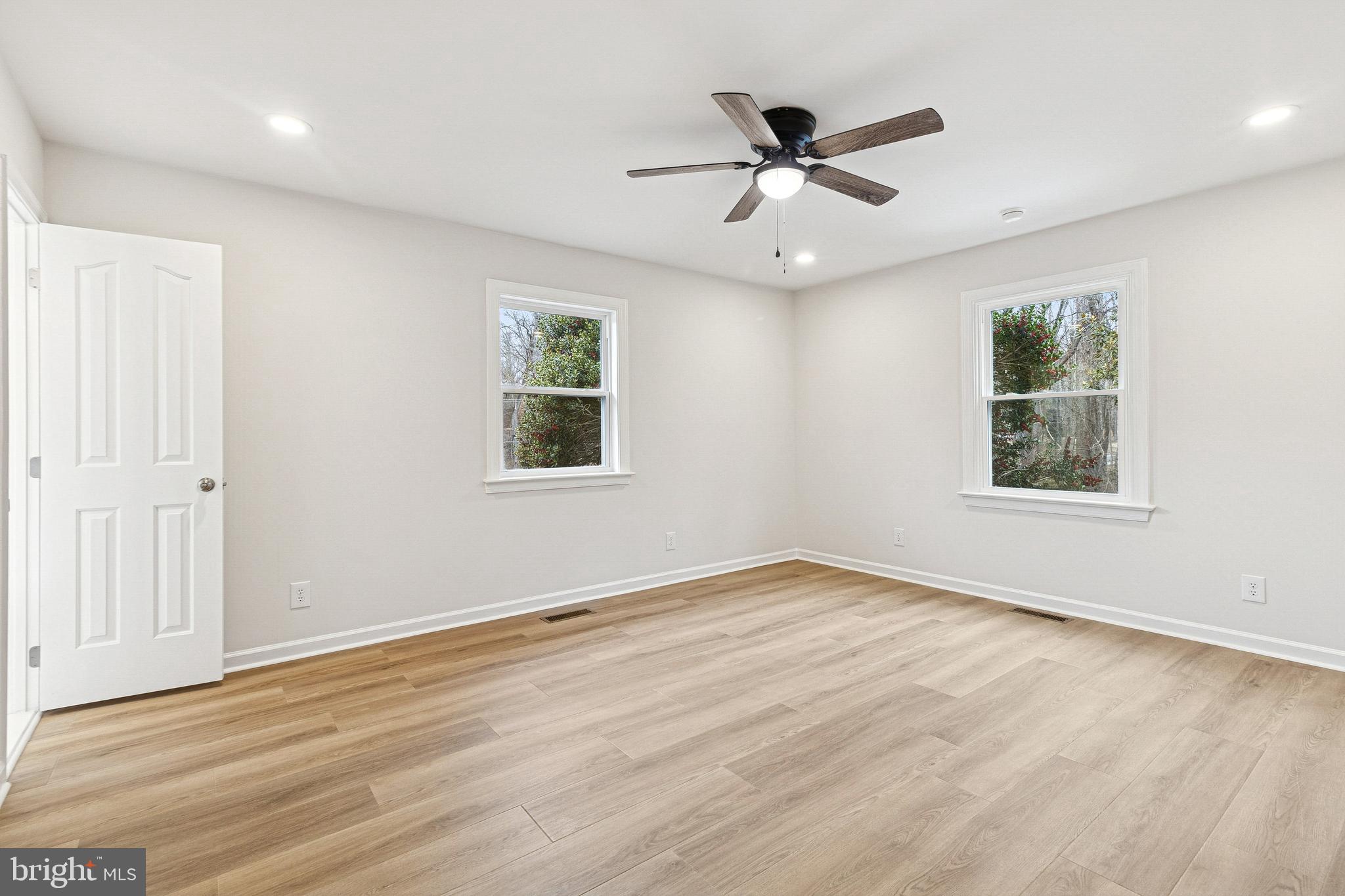 BROOKE - Residential