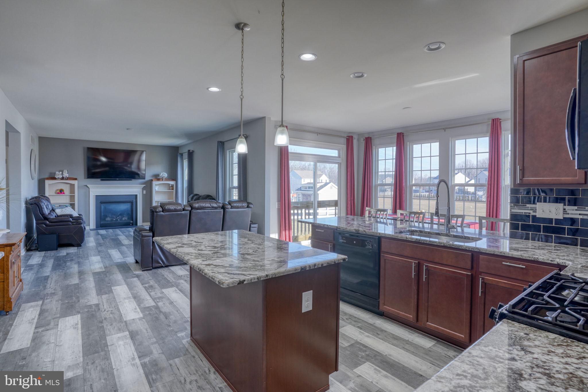 TOWNSEND VILLAGE - Residential