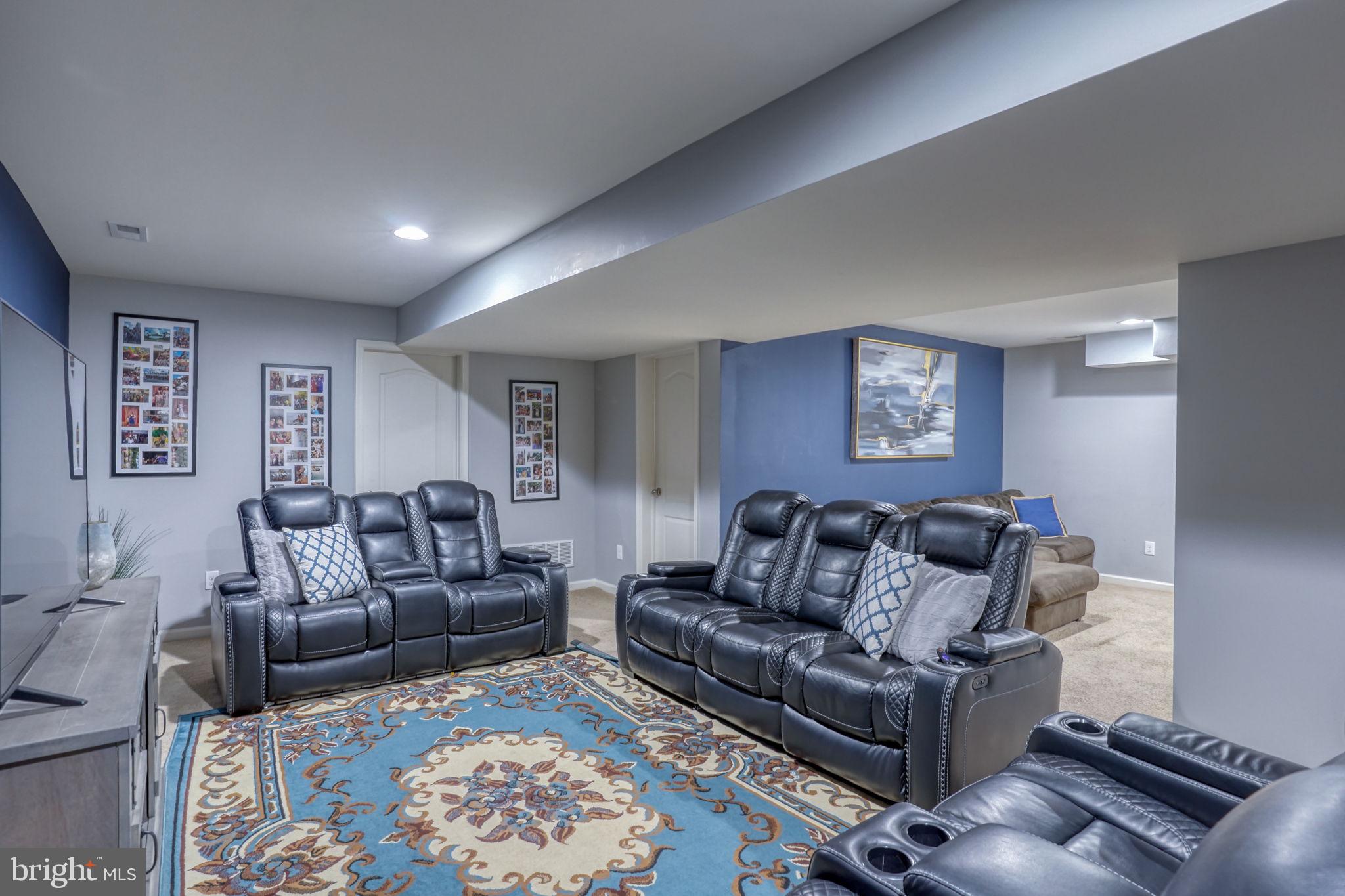 TOWNSEND VILLAGE - Residential