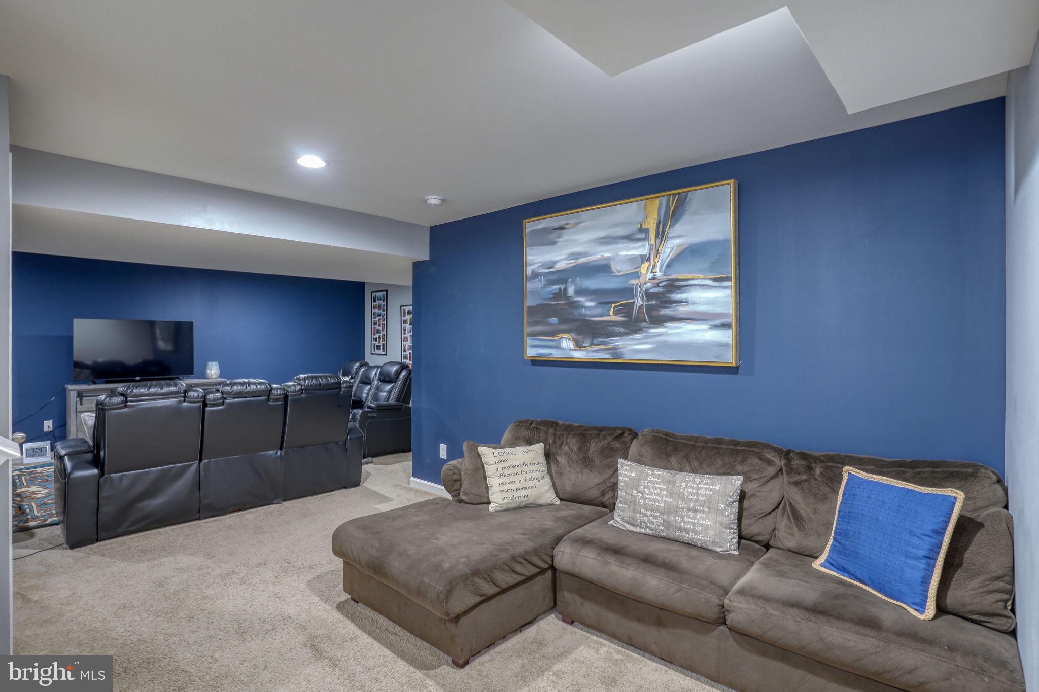 TOWNSEND VILLAGE - Residential