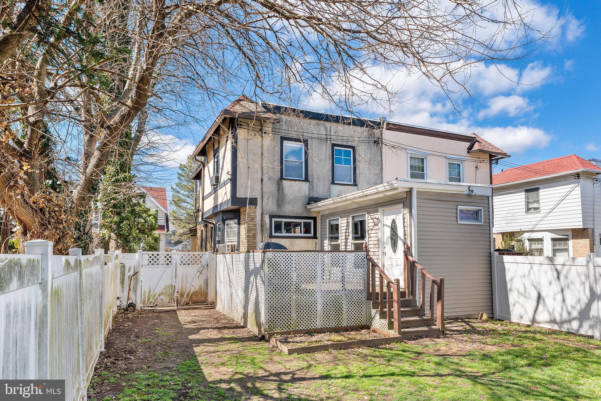 LANSDOWNE - Residential