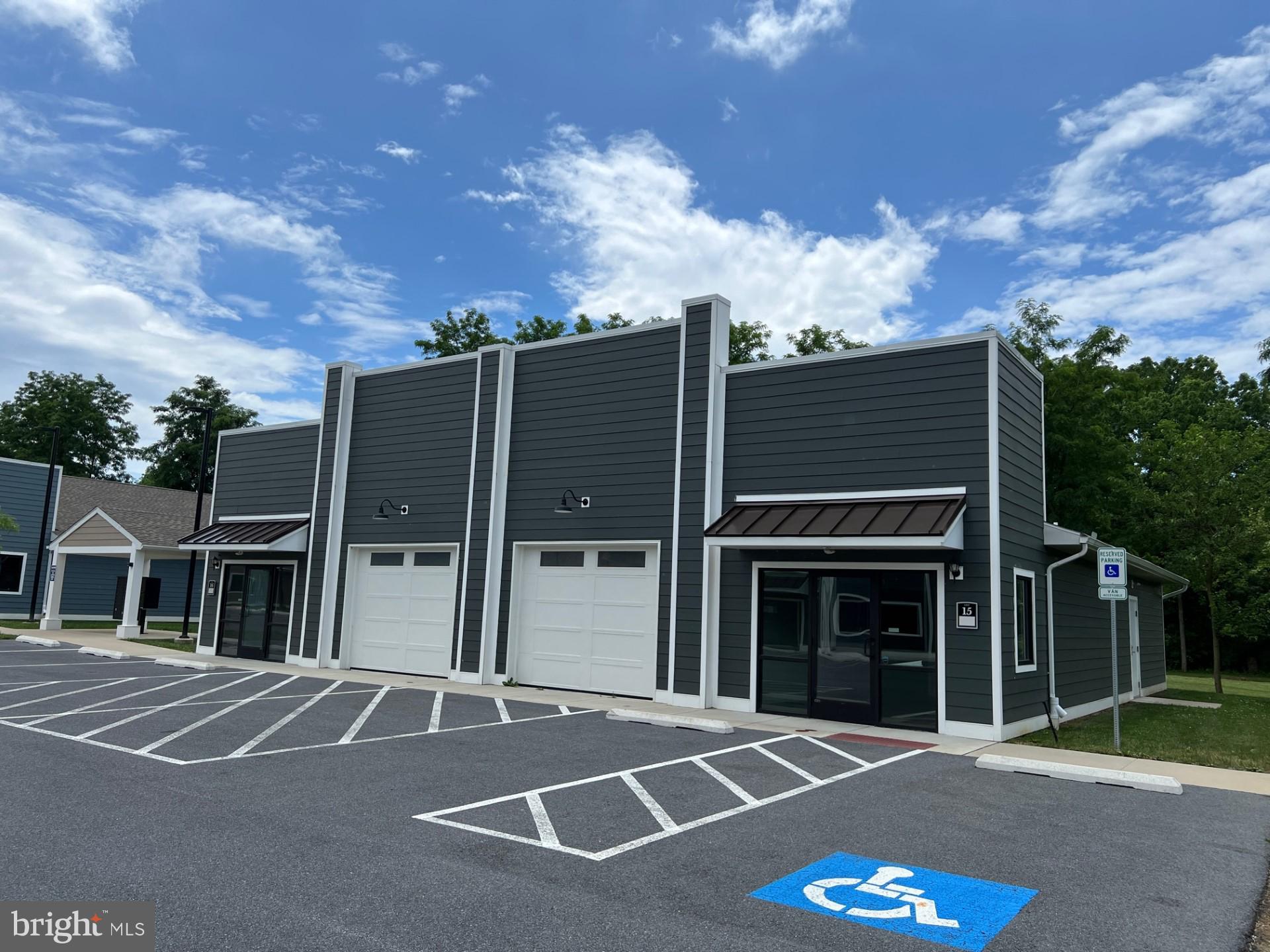 8520 ALLENTOWN PI 15-16