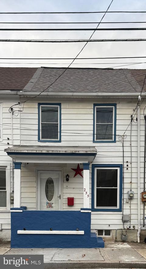 255 N SPRING STREET MIDDLETOWN PA 17057