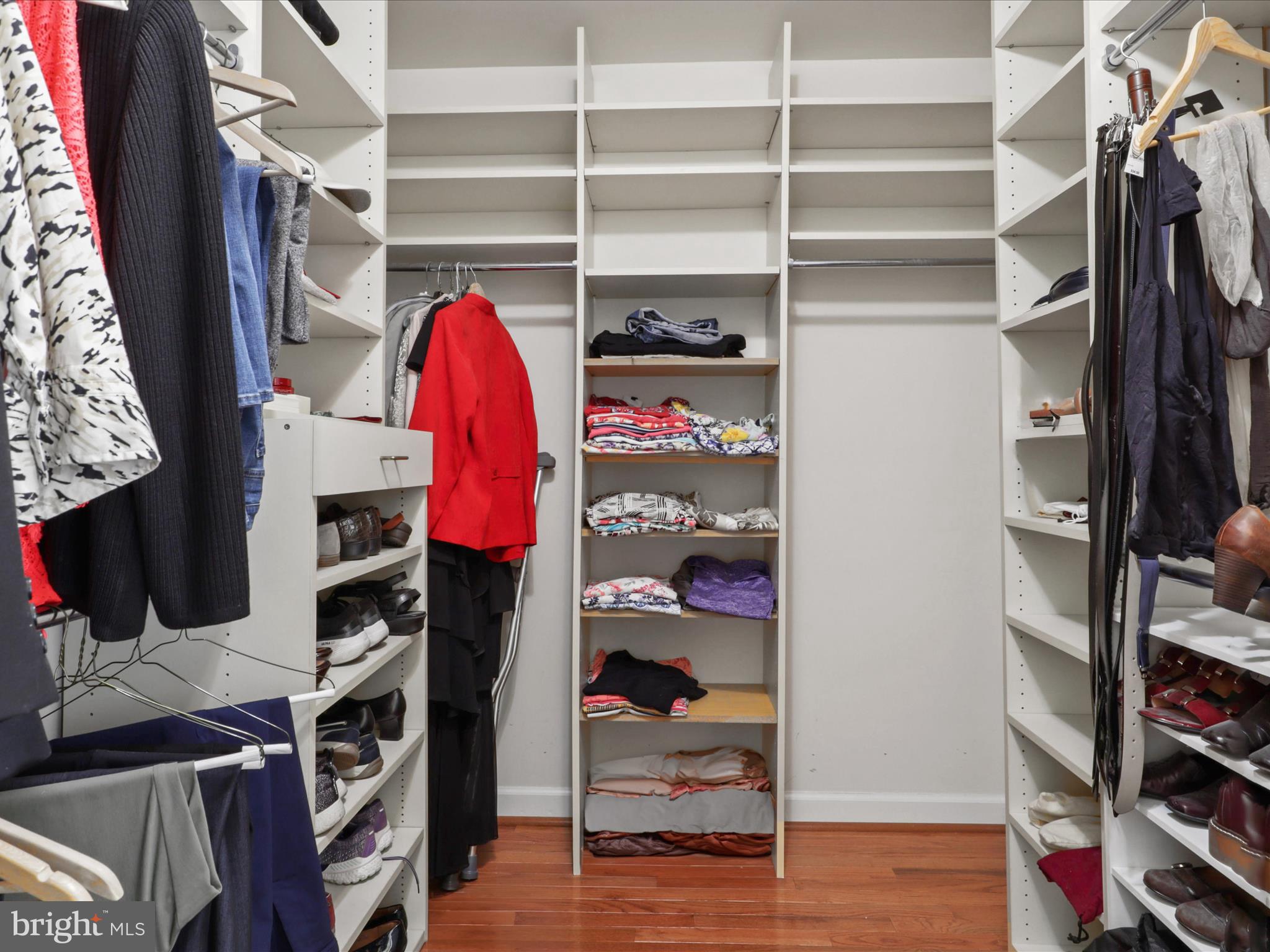 PENDERBROOK - Residential