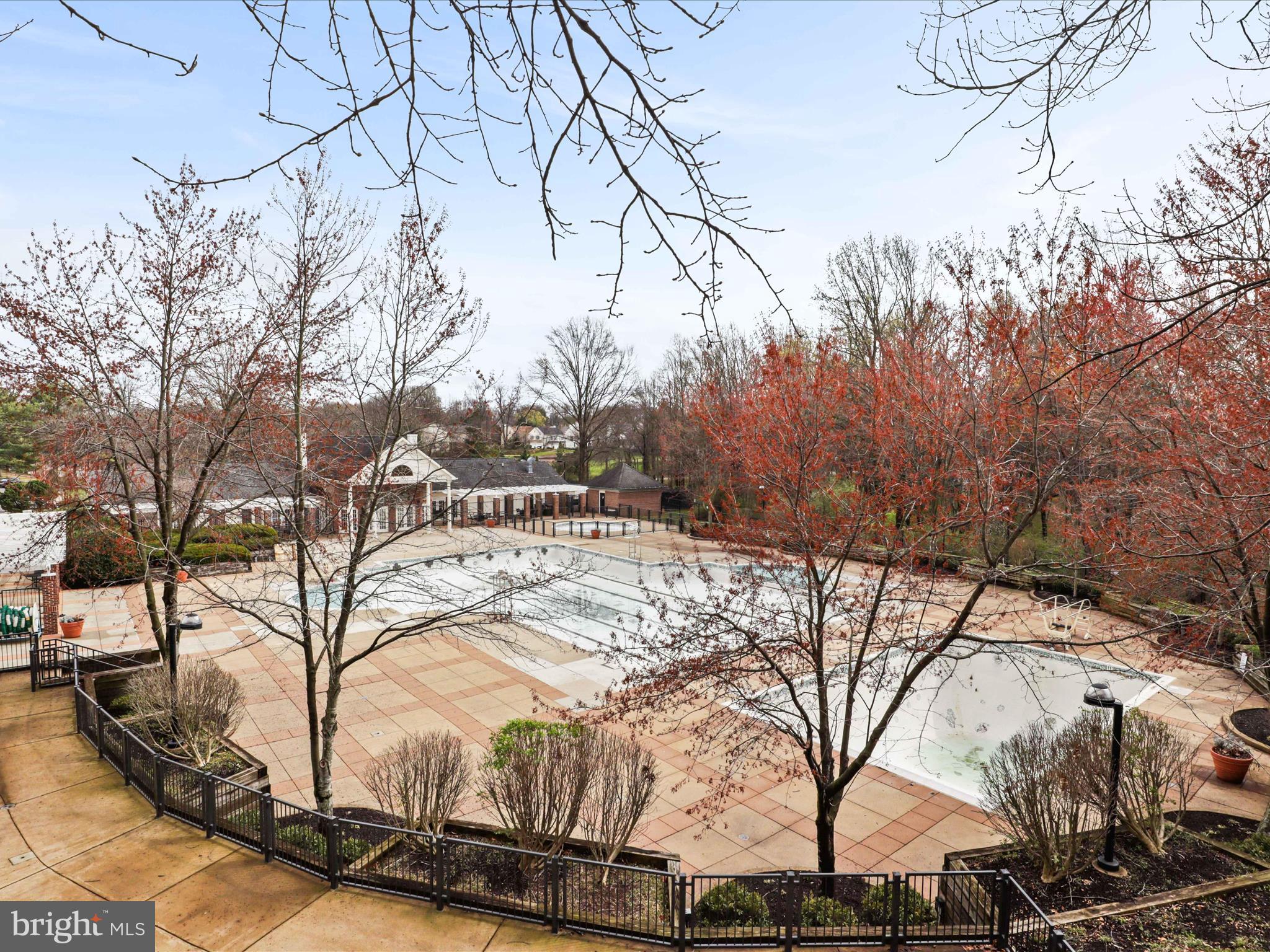 PENDERBROOK - Residential