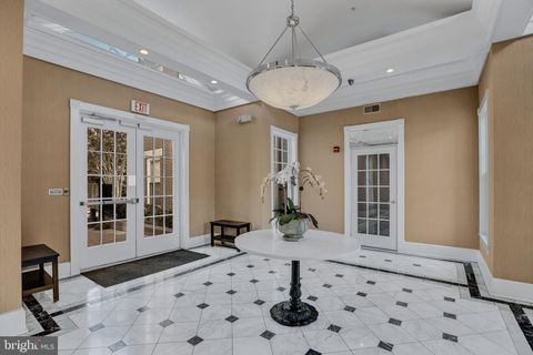 910 POWHATAN STREET 104N ALEXANDRIA VA 22314