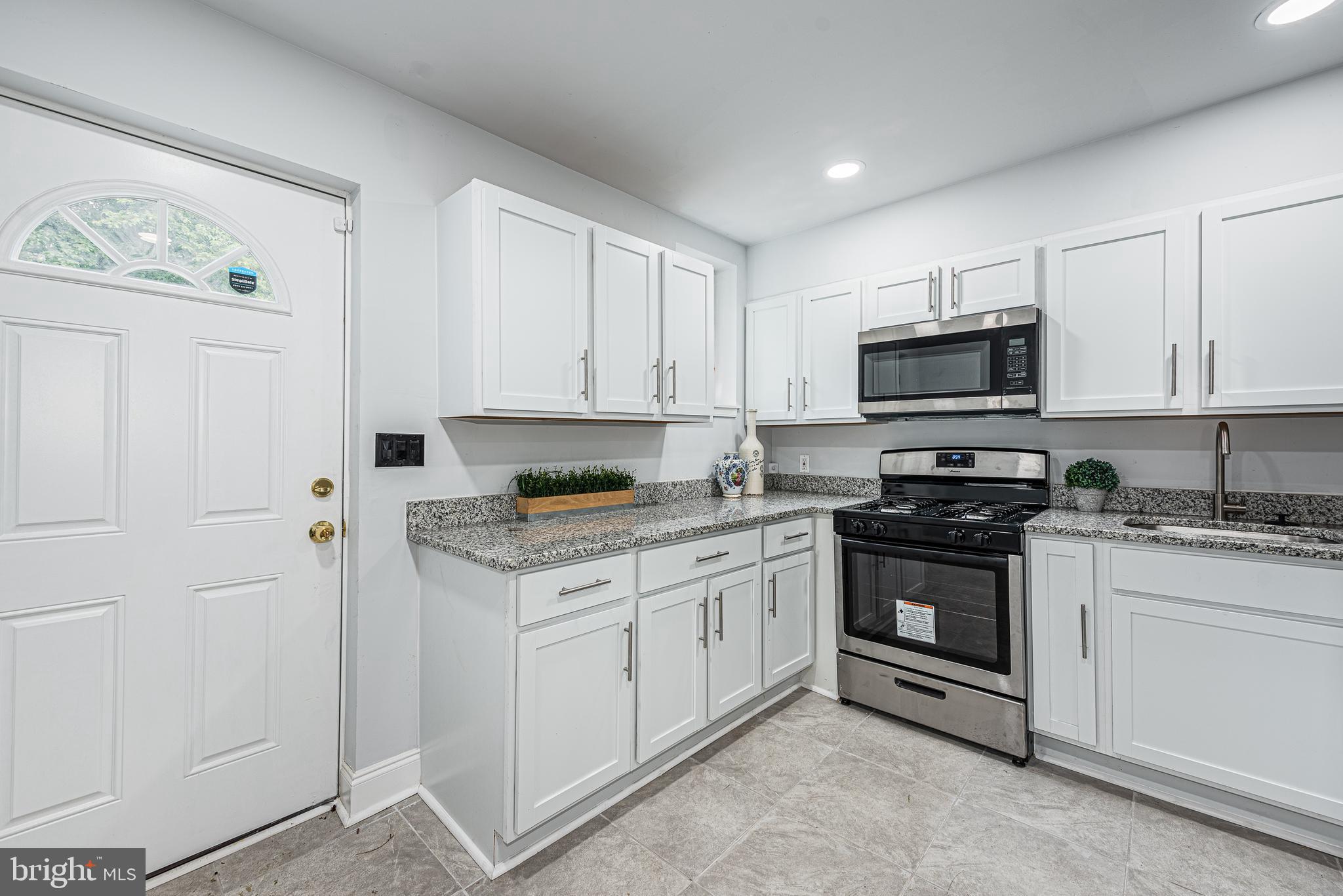 EAST BALTIMORE MIDWAY - Residential