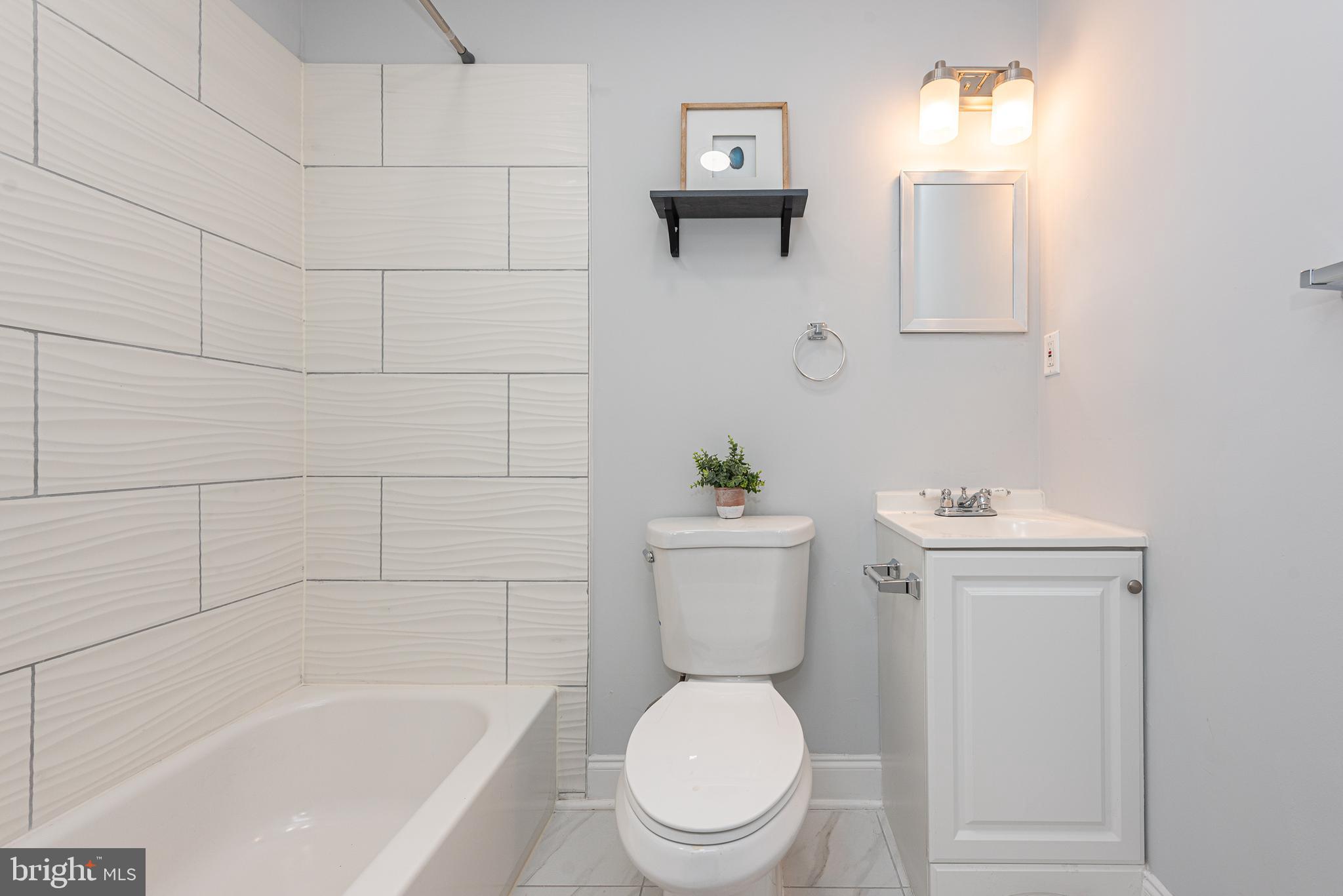 EAST BALTIMORE MIDWAY - Residential