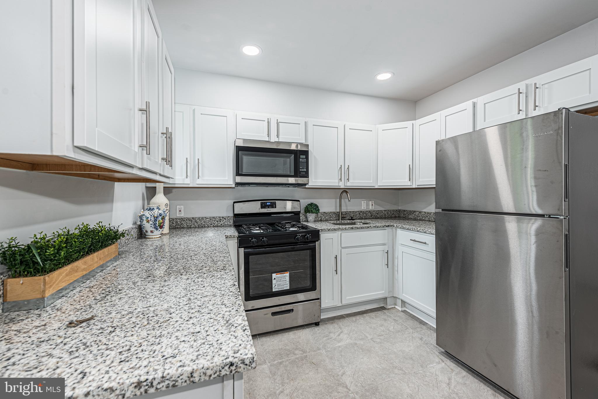 EAST BALTIMORE MIDWAY - Residential