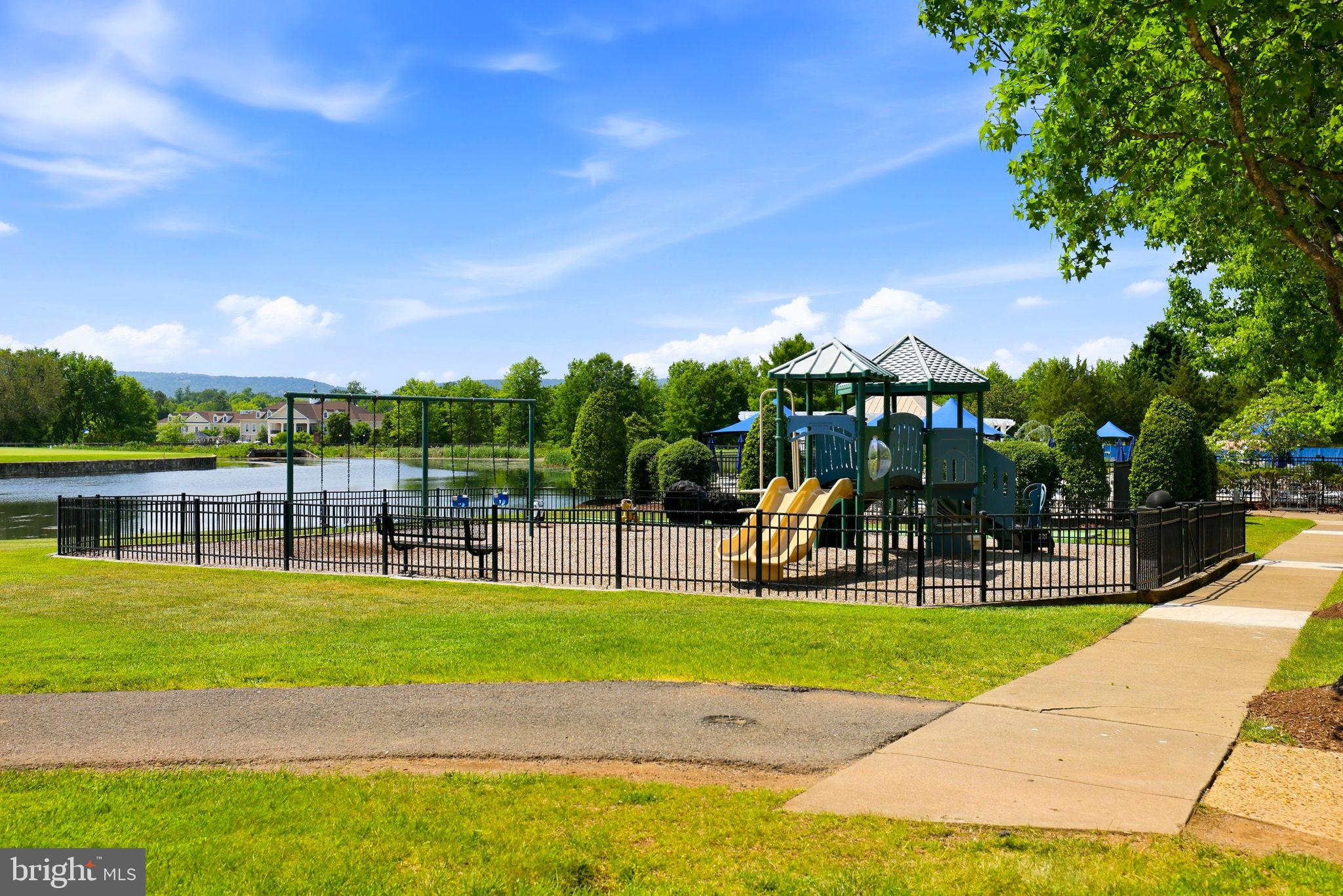 DOMINION VALLEY COUNTRY CLUB - Residential