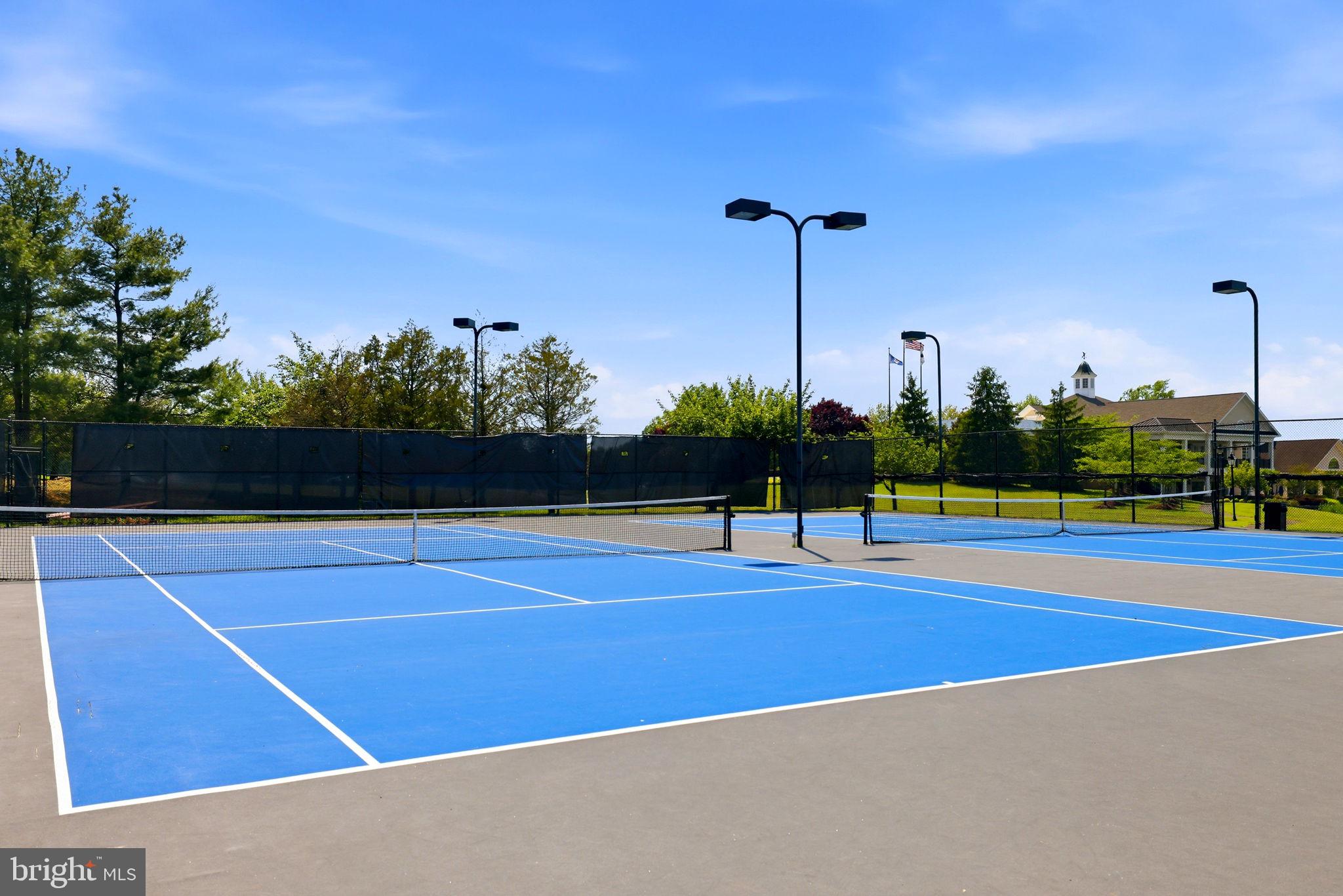 DOMINION VALLEY COUNTRY CLUB - Residential