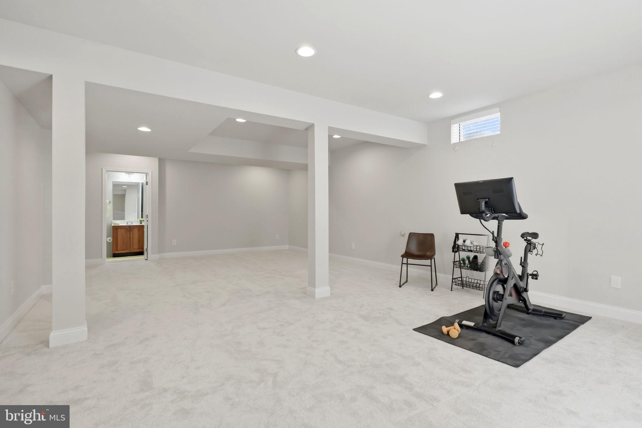 DOMINION VALLEY COUNTRY CLUB - Residential