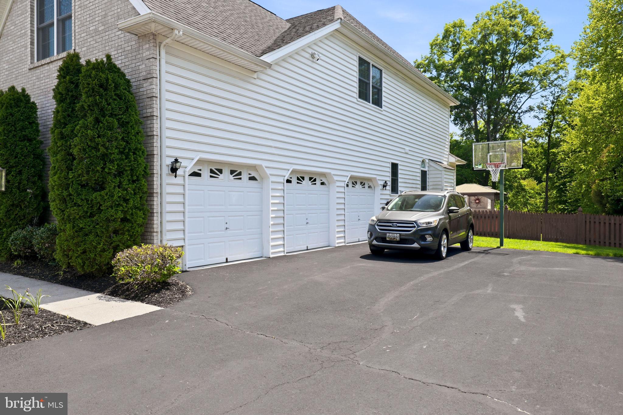 DOMINION VALLEY COUNTRY CLUB - Residential
