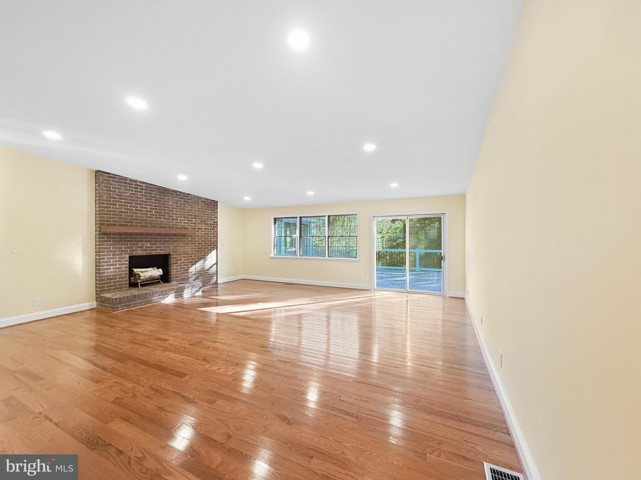 524 SUMMIT DRIVE