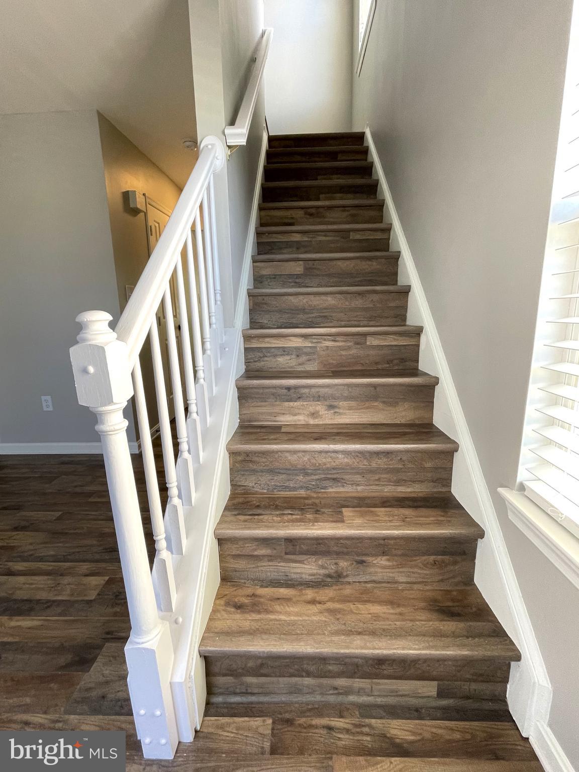 ROBINS GLENN - Residential Lease