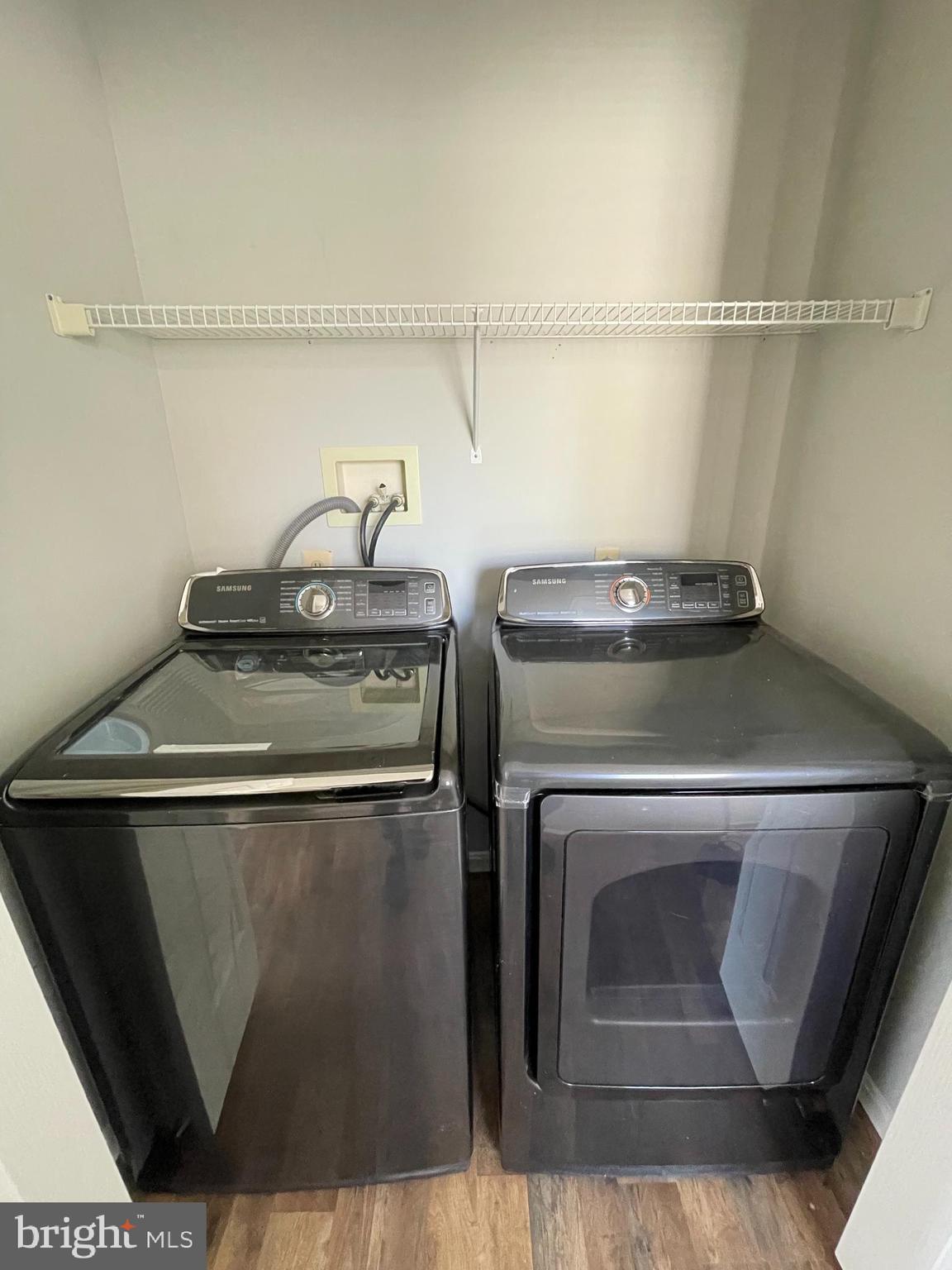 ROBINS GLENN - Residential Lease