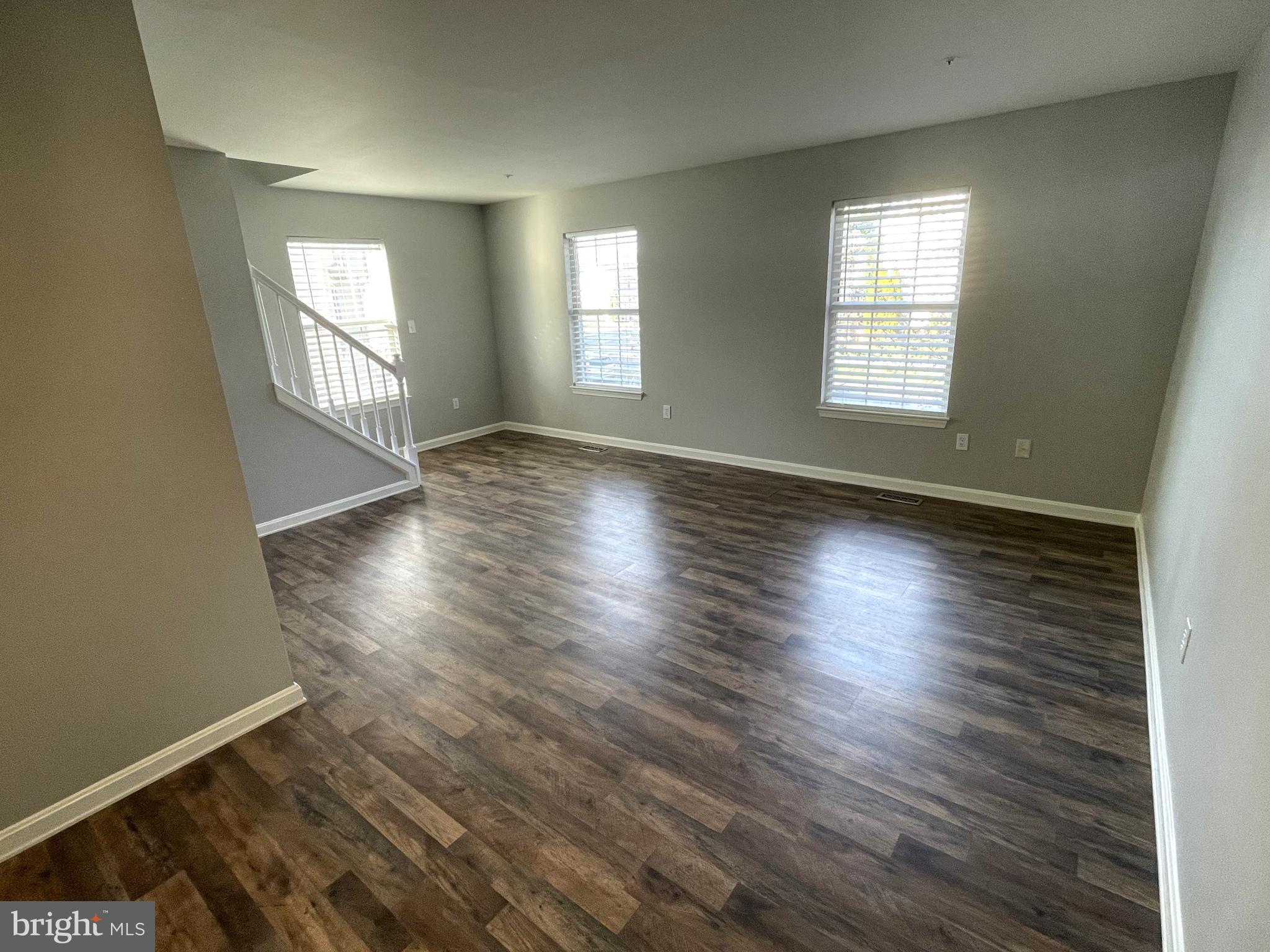 ROBINS GLENN - Residential Lease