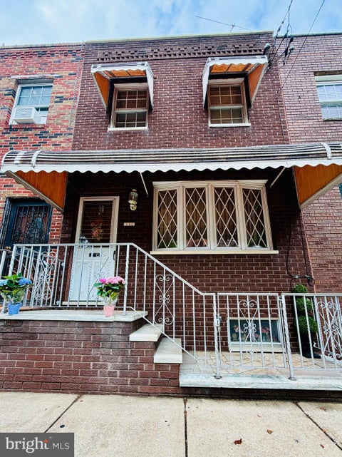 Townhouse For Sale - 831 Moore Street<br/> PHILADELPHIA, PA 19148