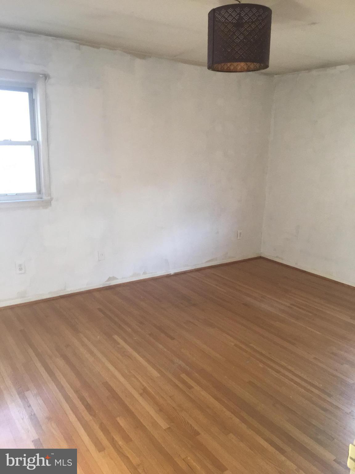 ROLLING VALLEY - Residential