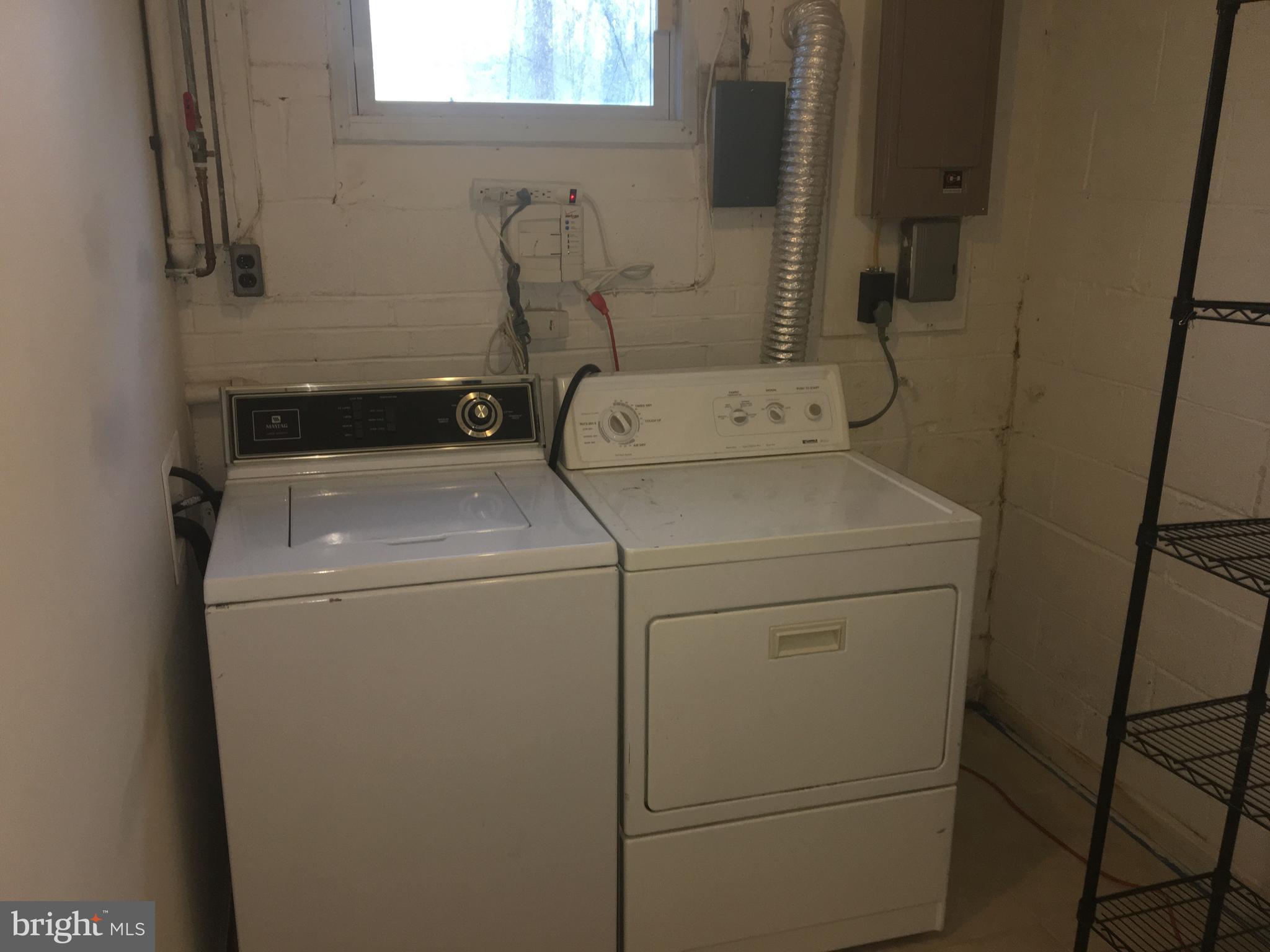 ROLLING VALLEY - Residential