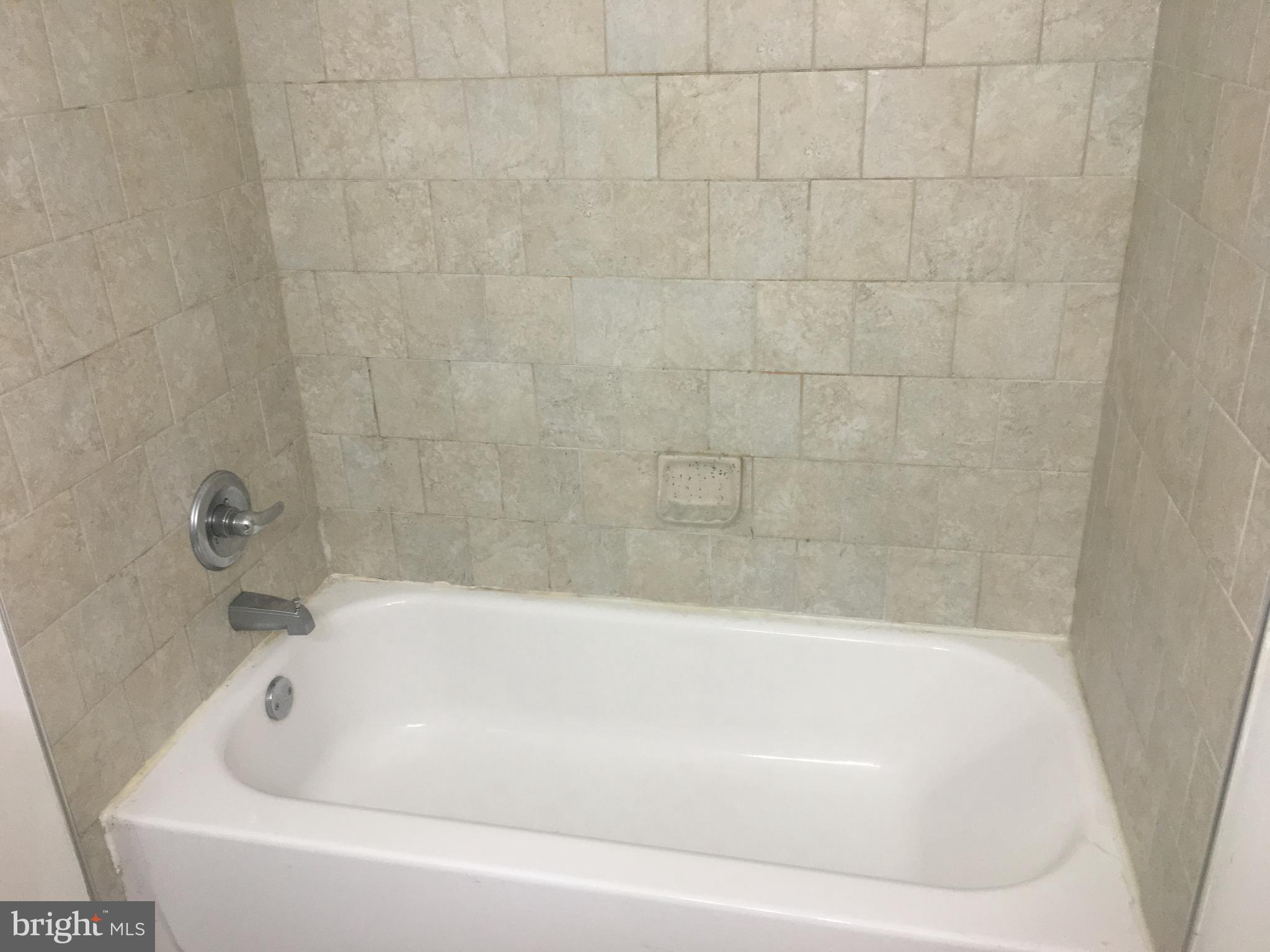 ROLLING VALLEY - Residential