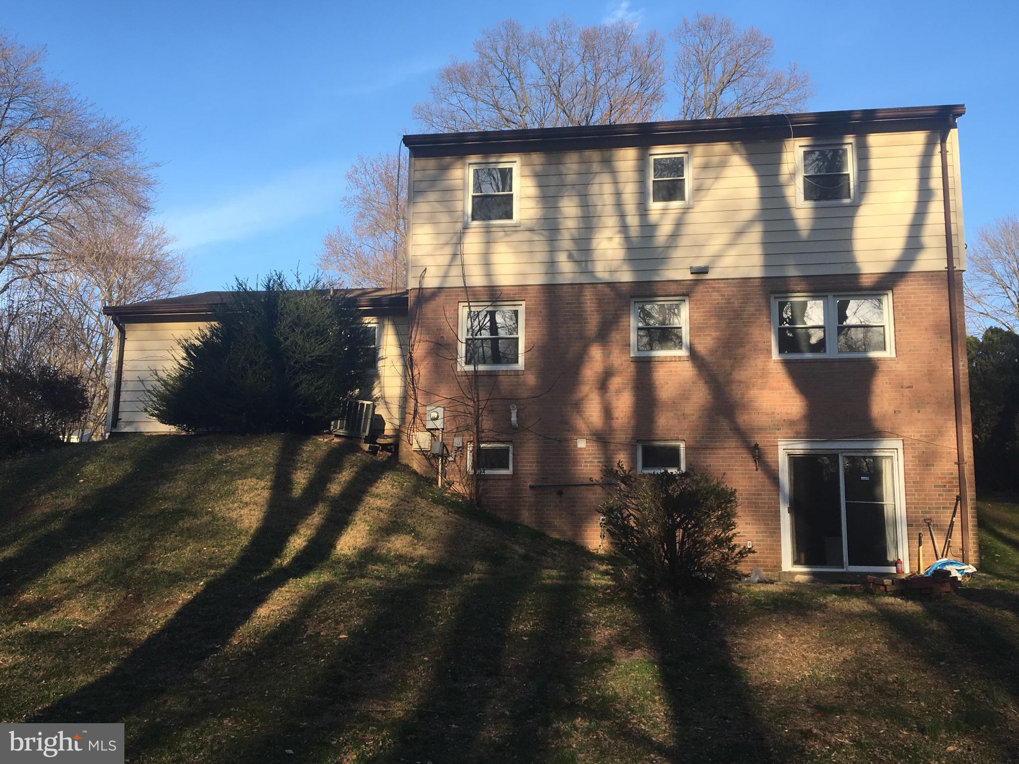 ROLLING VALLEY - Residential