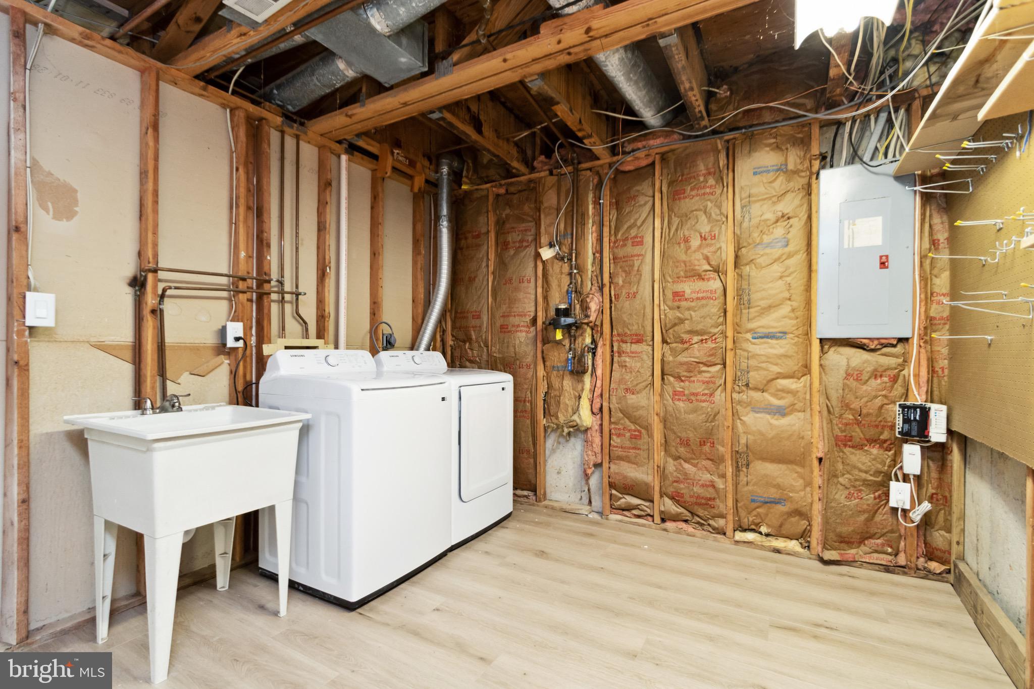 CHURCHILL TOWN SECTOR - Residential