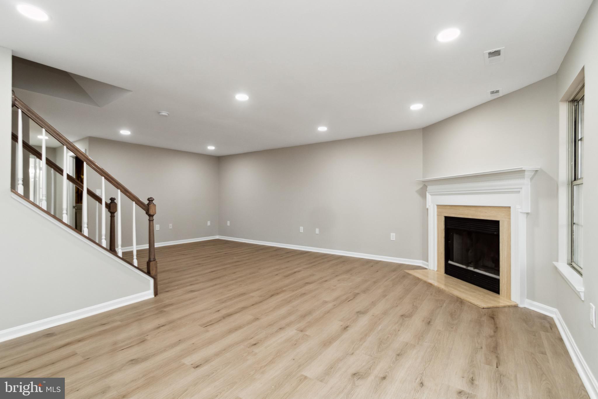 CHURCHILL TOWN SECTOR - Residential