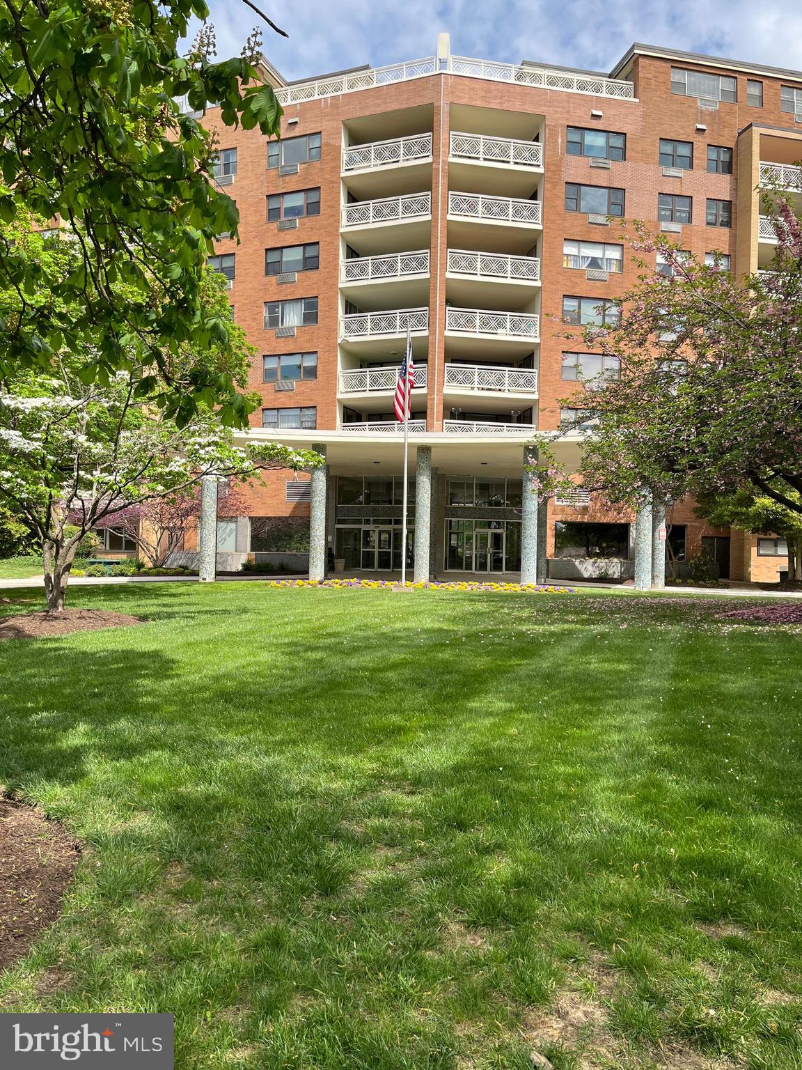 Spacious studio condo on the 2nd floor of the beautiful Elkins Park House. ( Building B ) This affordable condo enjoys a lovely wooded view from its large picture windows that provide lots of natural light. There is an updated kitchen with white cabinets, stainless steel appliances, tile backsplash. Refrigerator is included. Ceramic tile bath with tub/shower plus extra storage area. Open floor plan allows for a variety of furniture placement options. Condo fee includes 24 hour doorman, heat, hot water, cooking fuel, snow and trash removal. lawn care. There is also an outdoor swimming pool. Great location with train a short walk and public transportation right out front.
