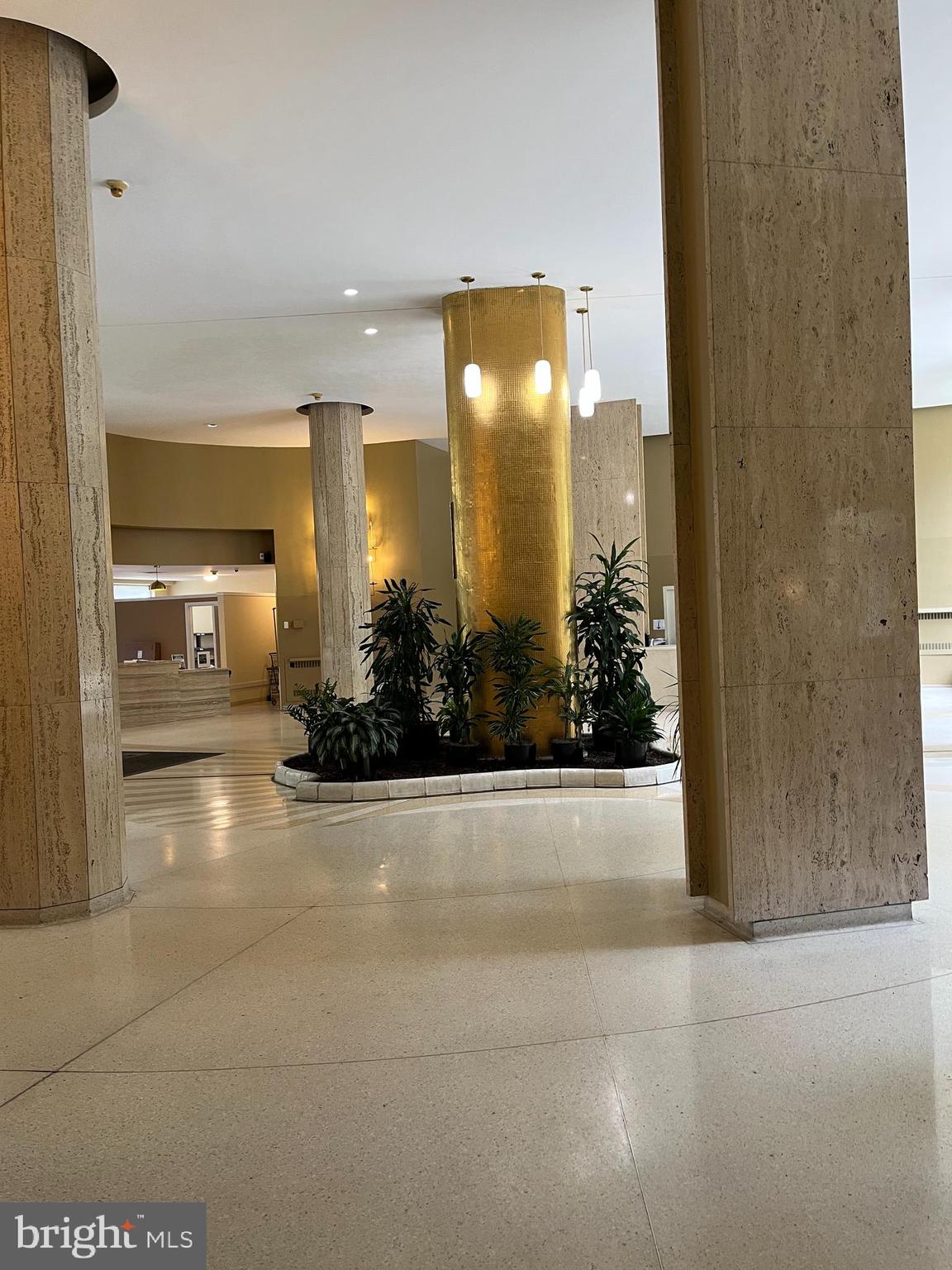 ELKINS PARK HOUSE - Residential