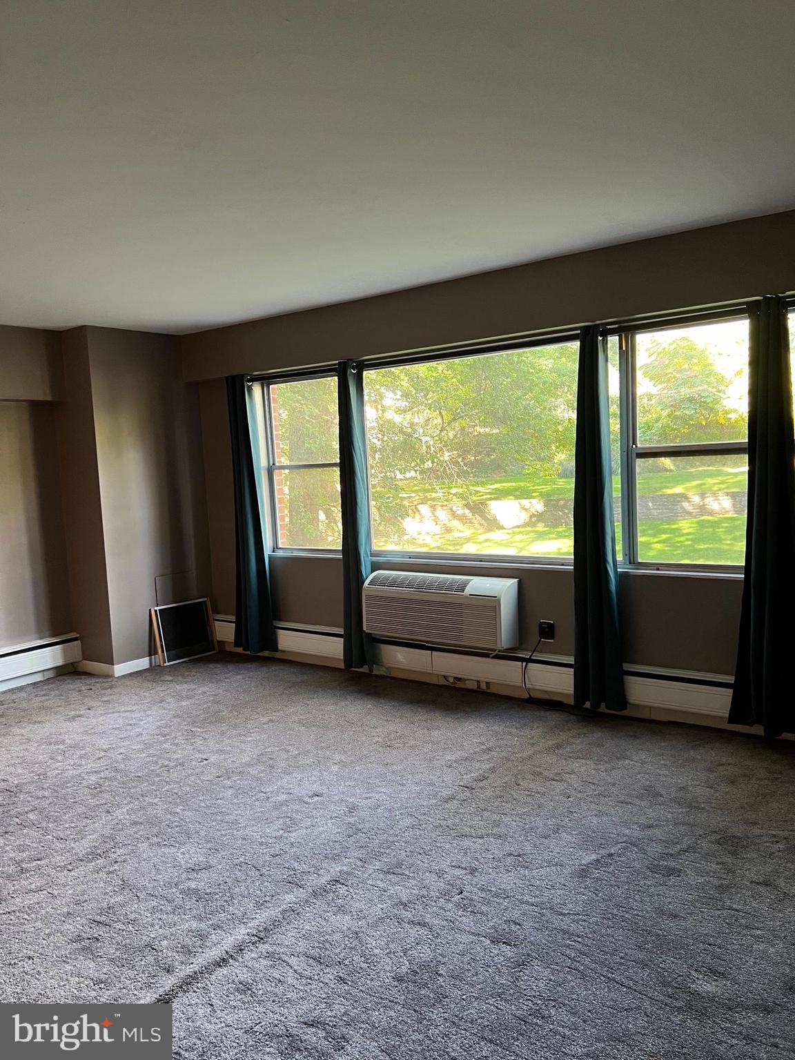 ELKINS PARK HOUSE - Residential