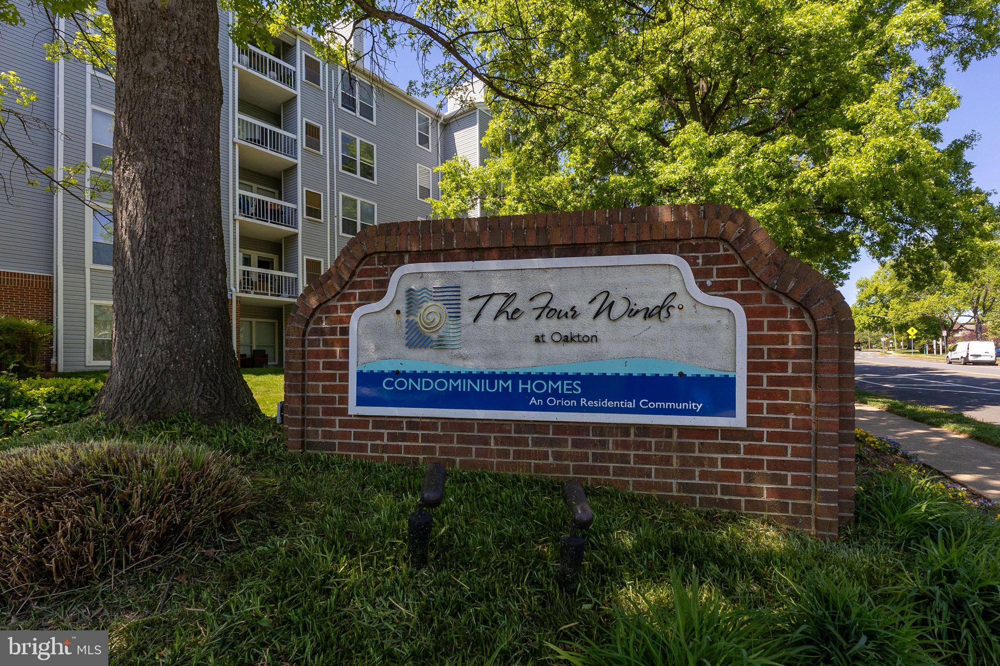 FOUR WINDS AT OAKTON - Residential