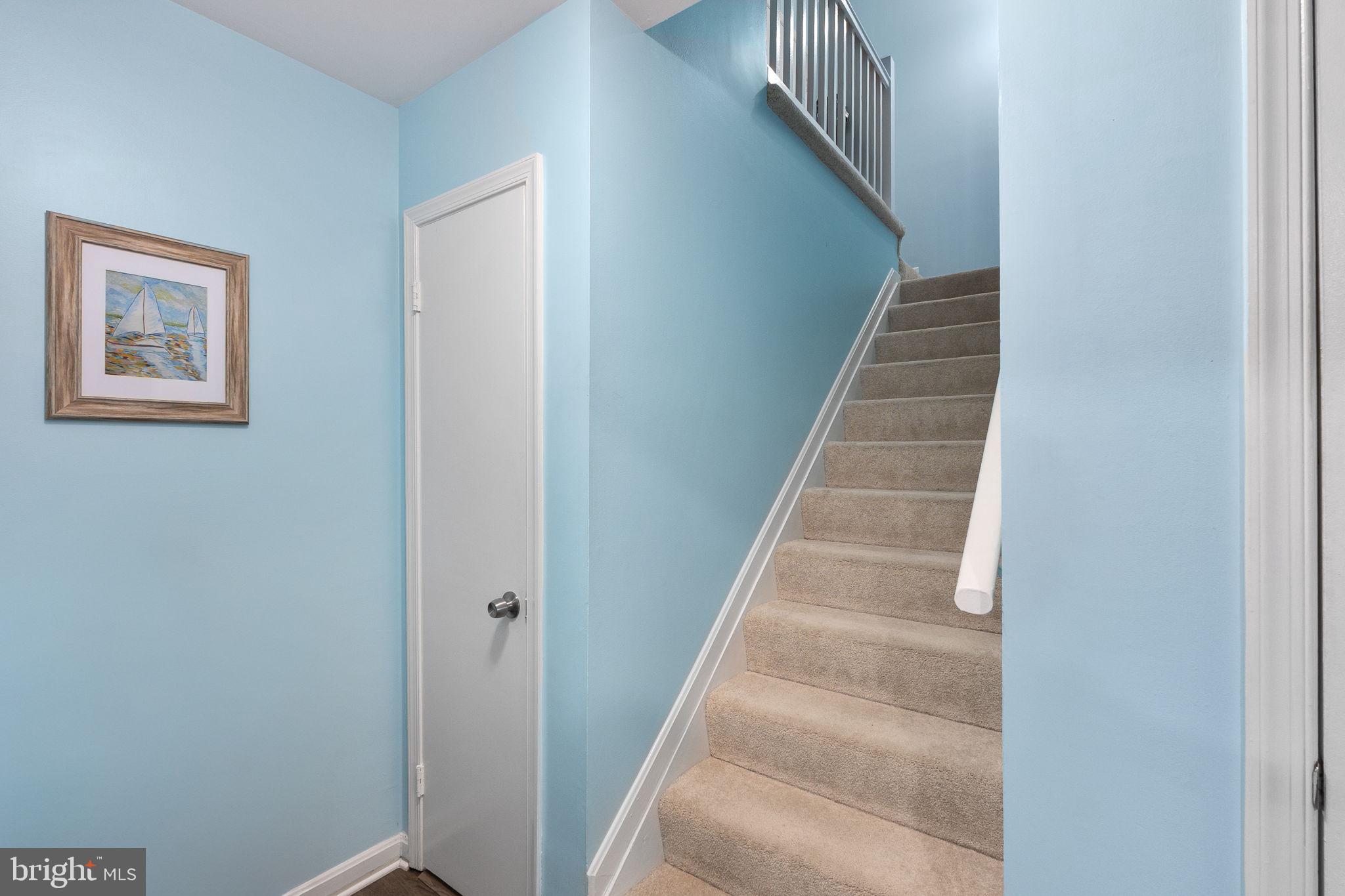 FOUR WINDS AT OAKTON - Residential