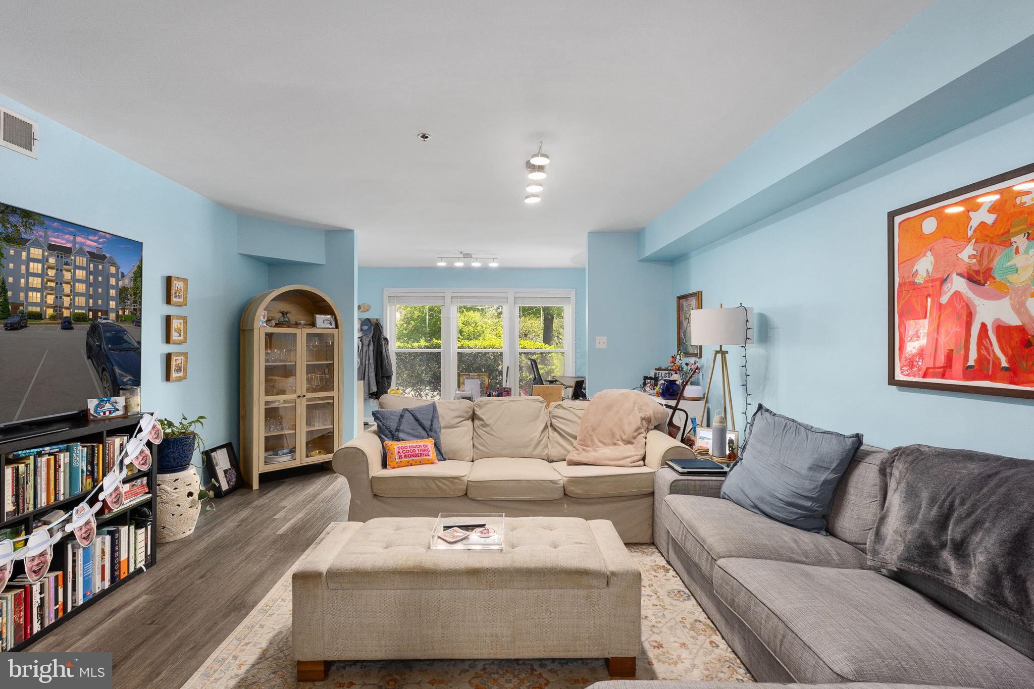 FOUR WINDS AT OAKTON - Residential