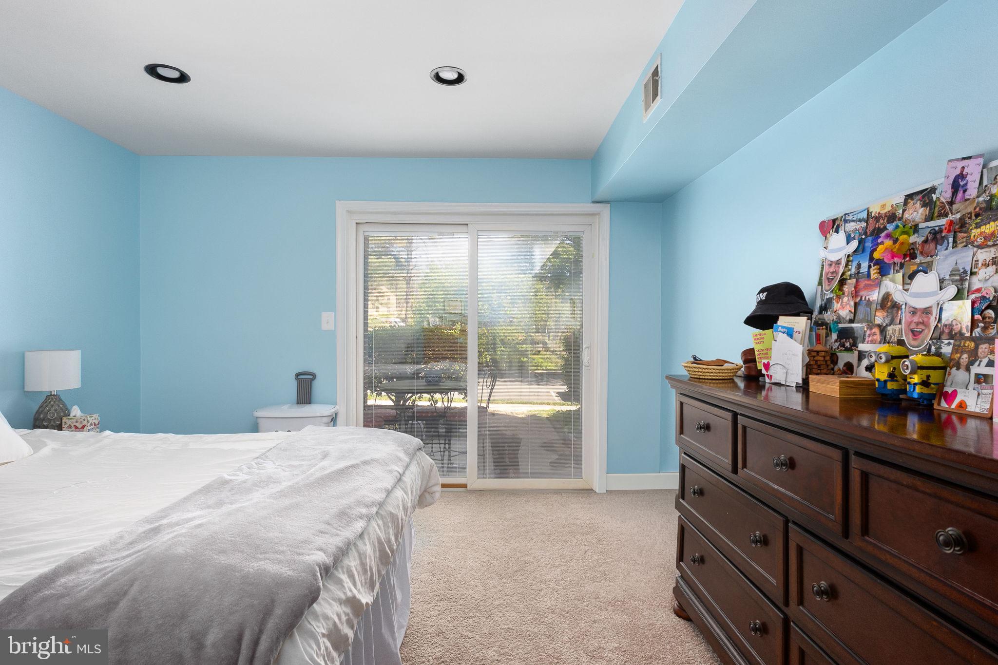 FOUR WINDS AT OAKTON - Residential