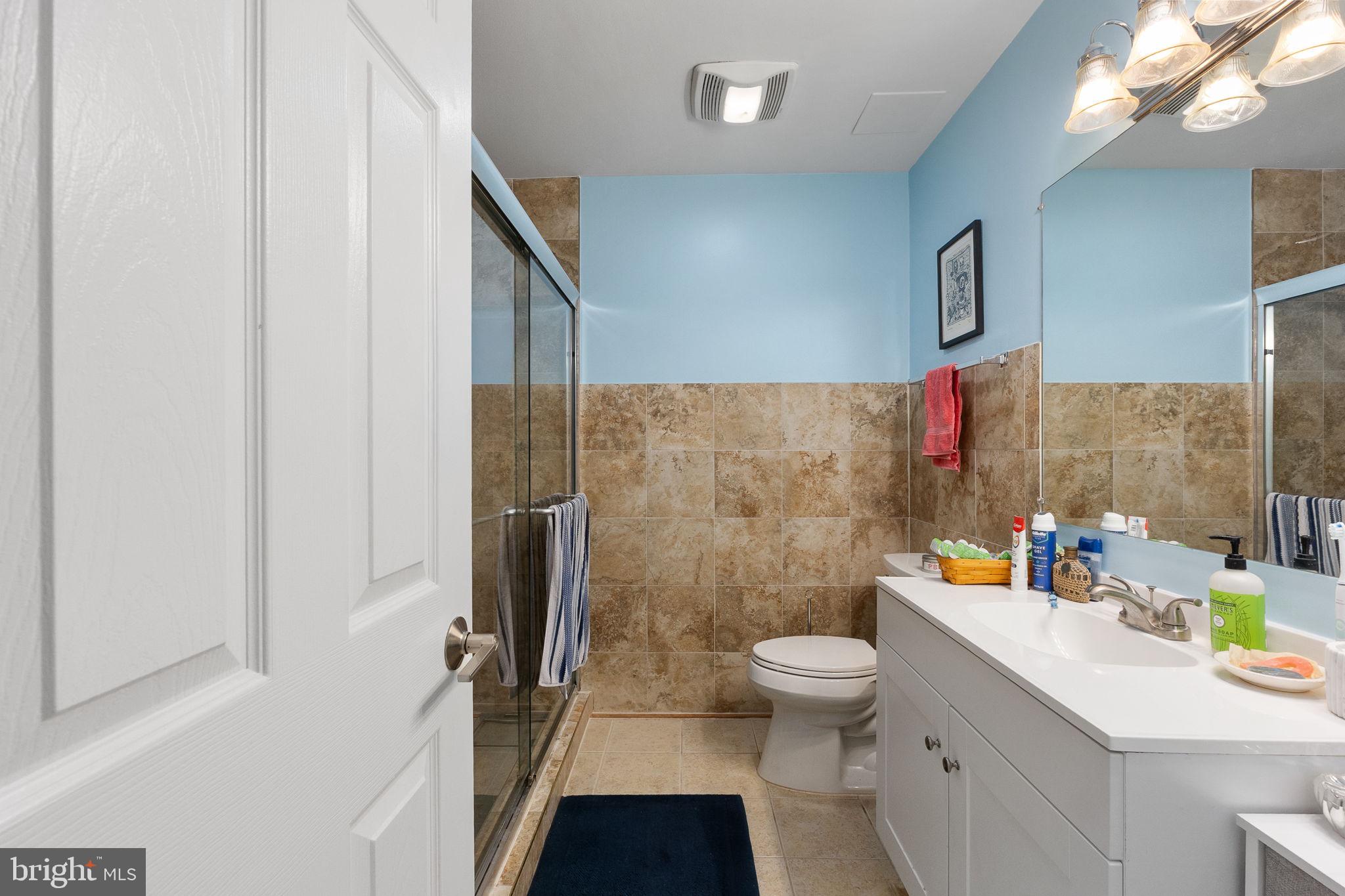 FOUR WINDS AT OAKTON - Residential