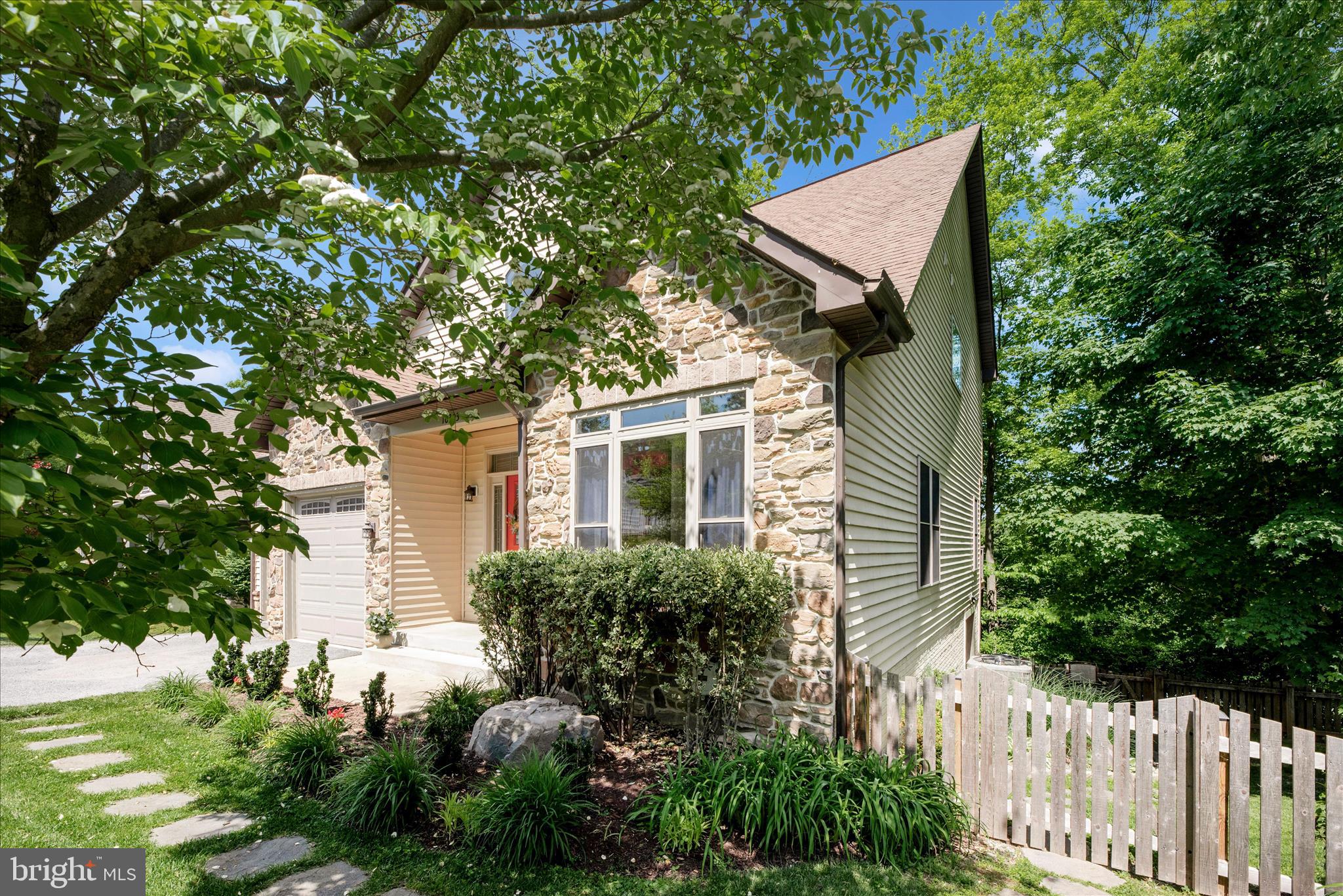 COLDSTREAM - Residential