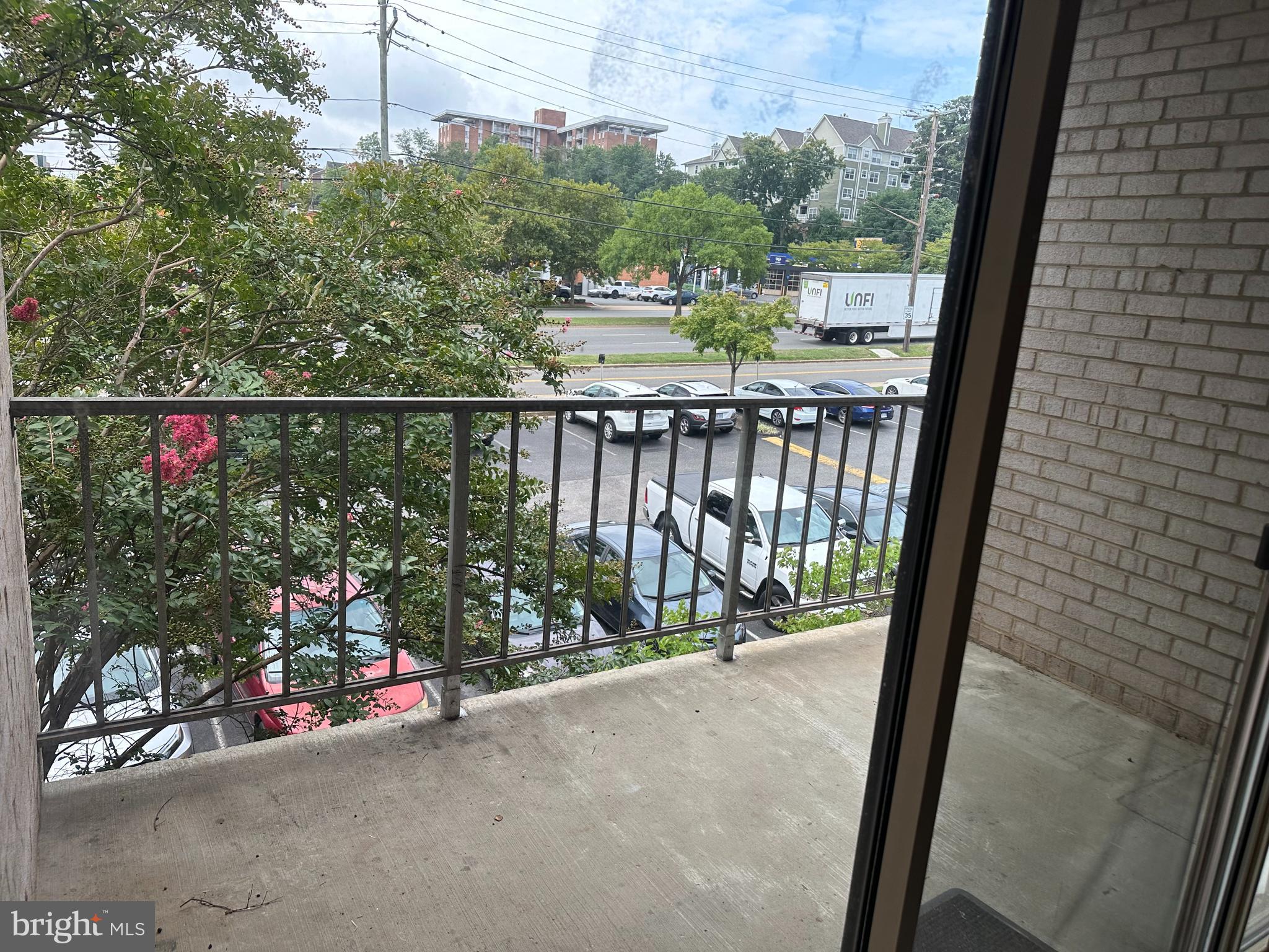 CANTERBURY SQUARE - Residential Lease