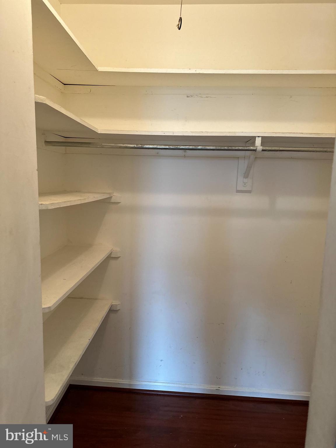 CANTERBURY SQUARE - Residential Lease