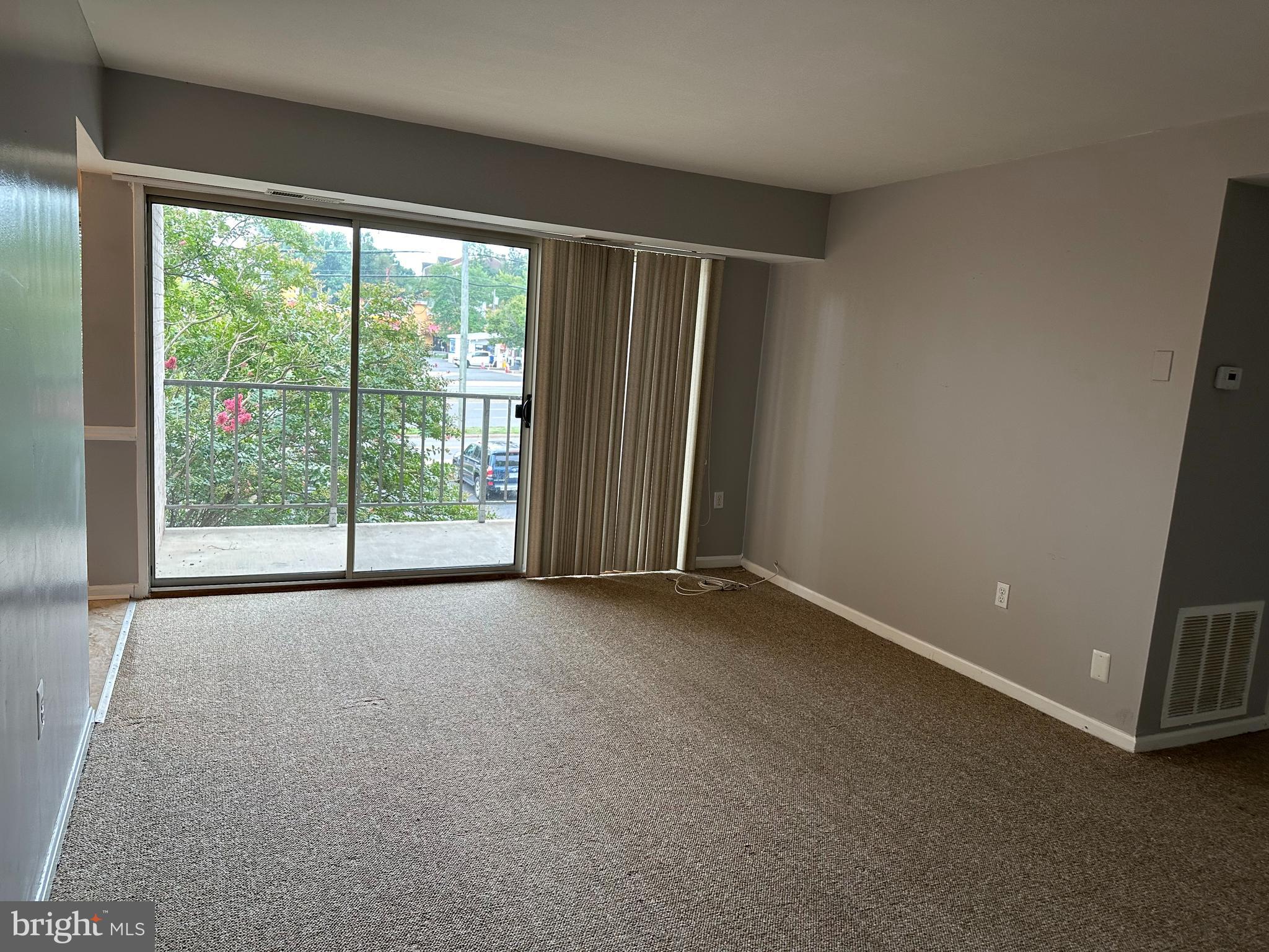 CANTERBURY SQUARE - Residential Lease