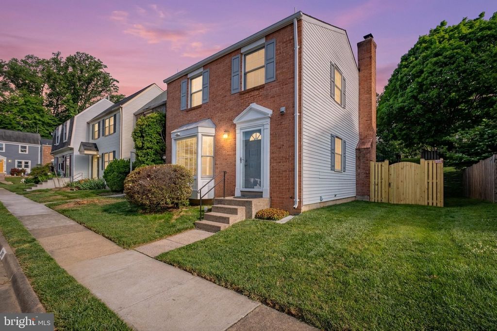 Photo of 2915 Piney Grove Court, FAIRFAX, VA 22031 (MLS # VAFX2313962)