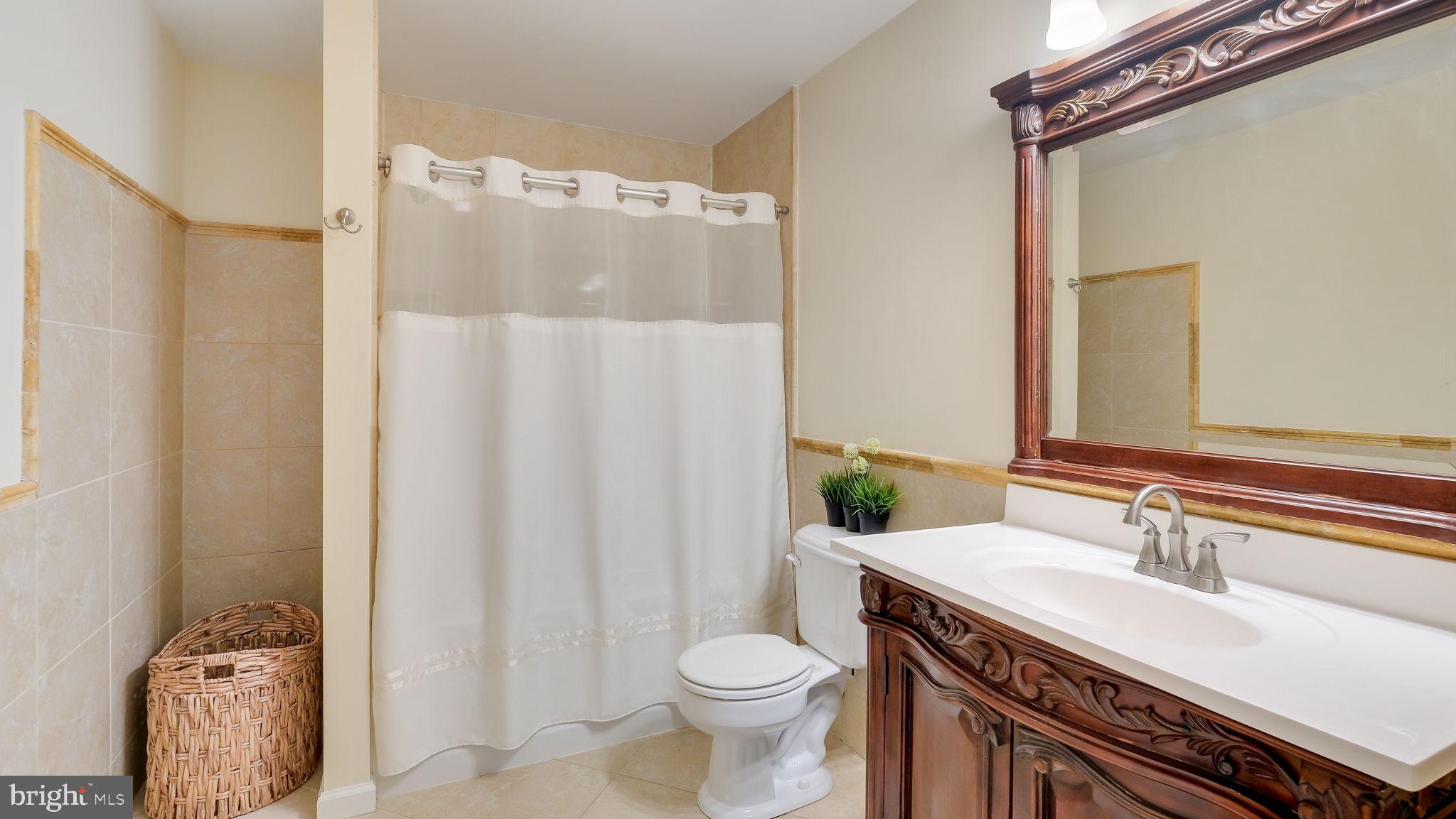 VILLAGE II - Residential