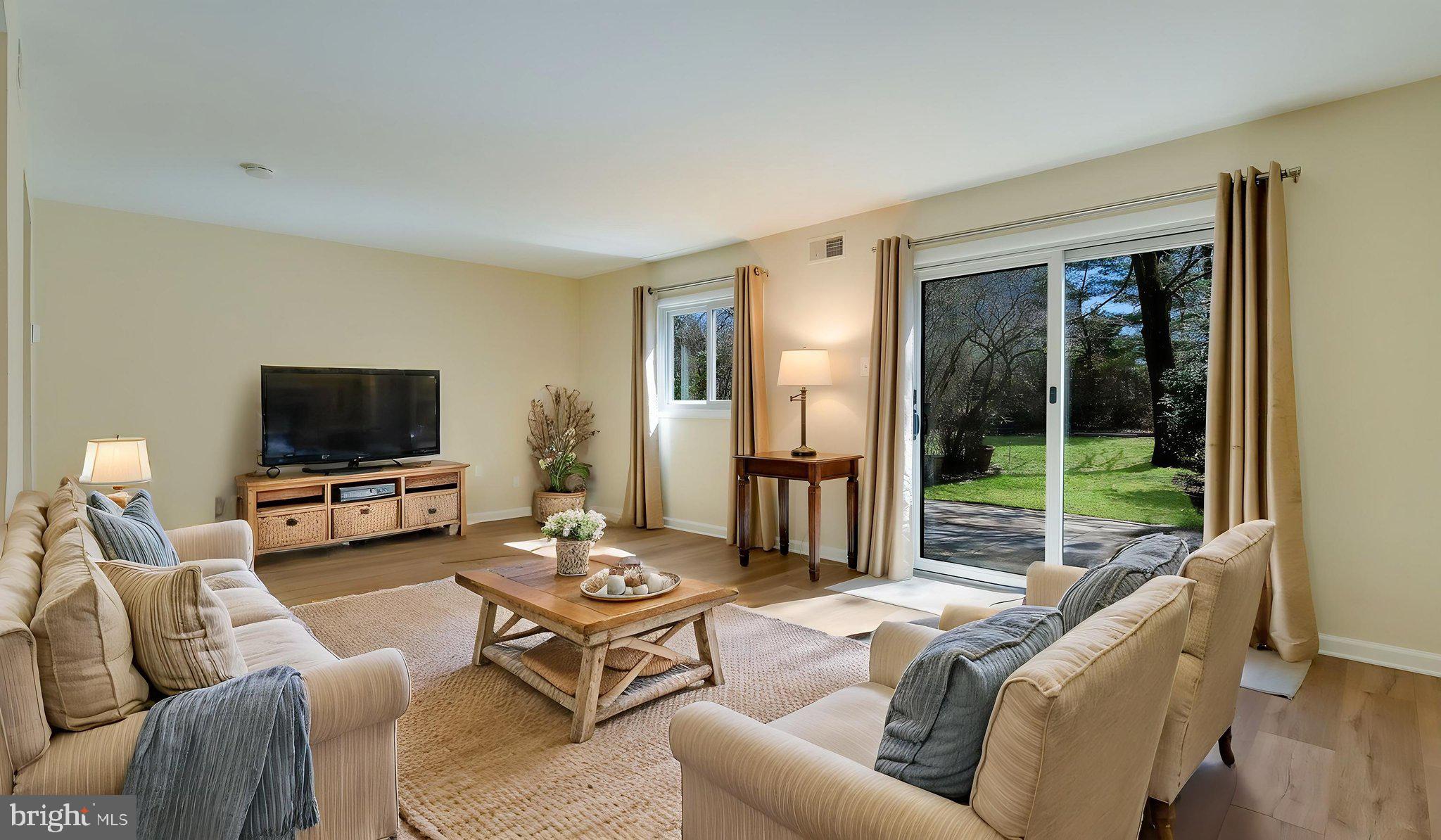 VILLAGE II - Residential