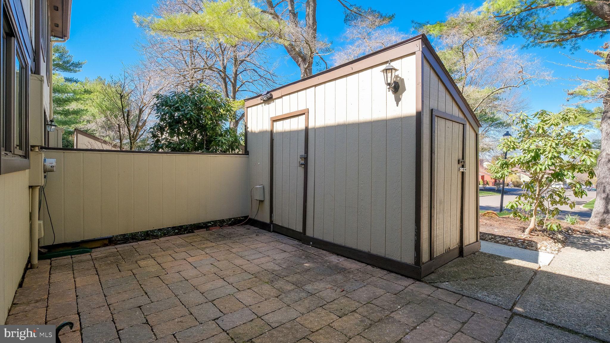 VILLAGE II - Residential