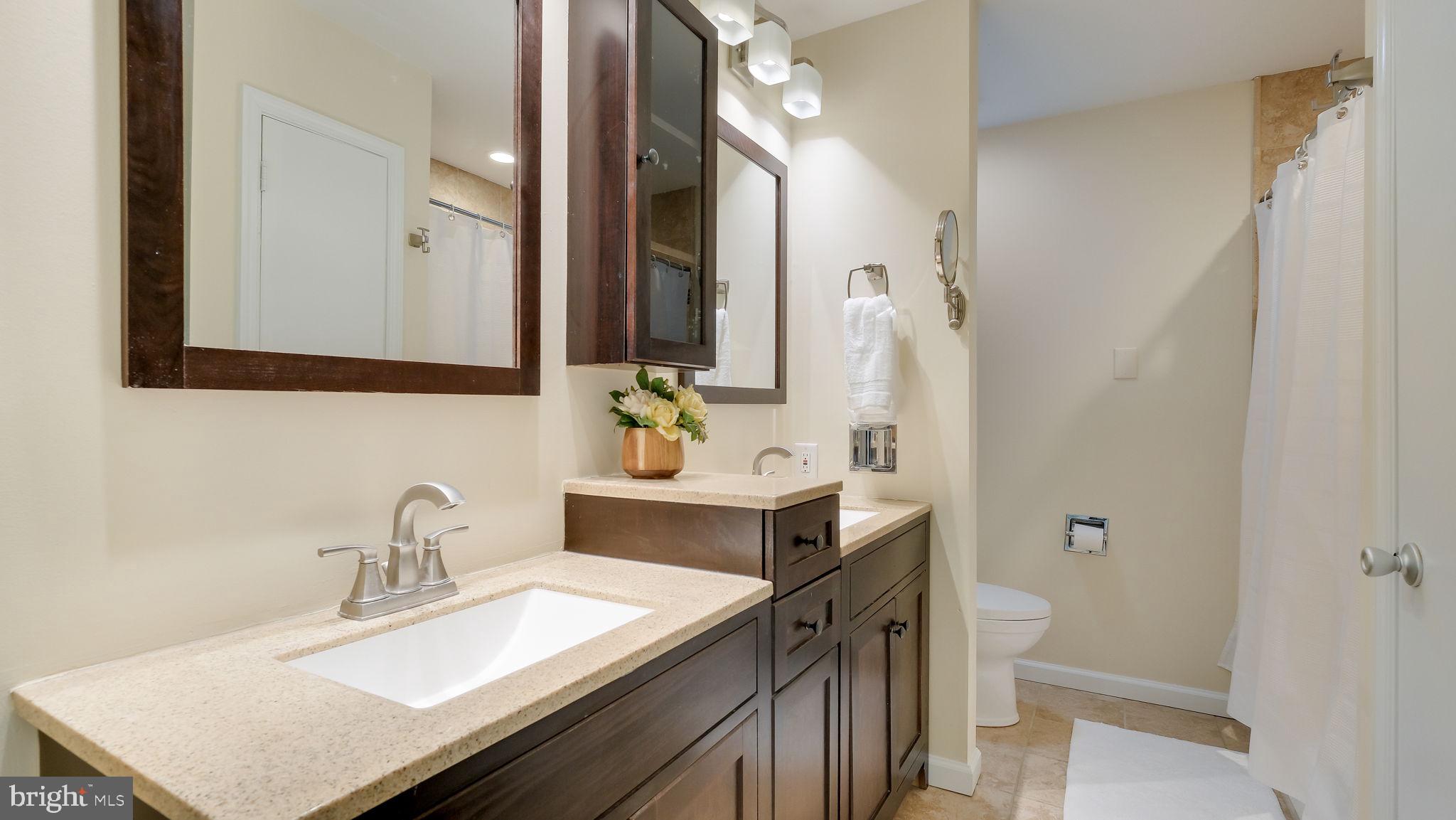 VILLAGE II - Residential