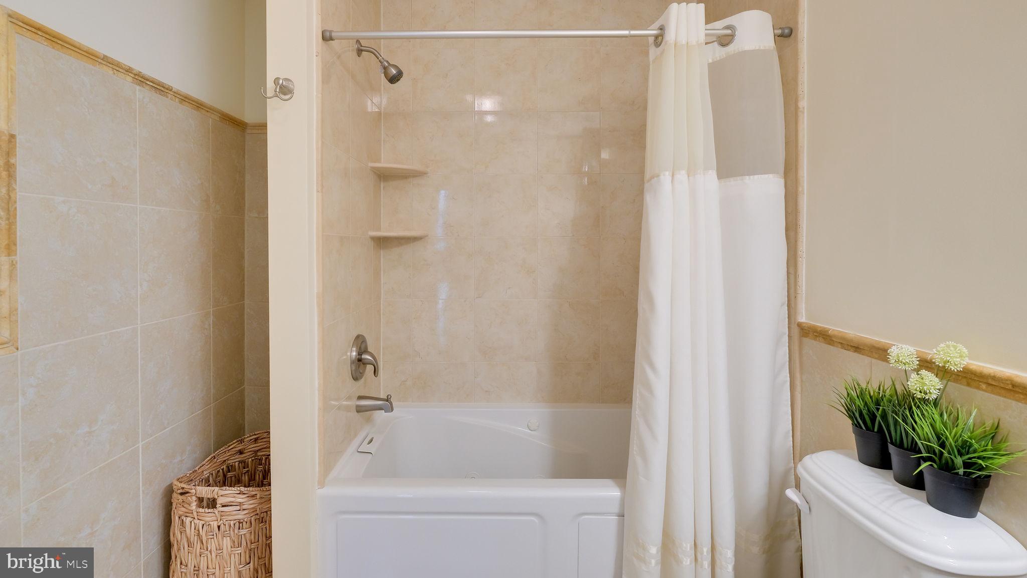 VILLAGE II - Residential