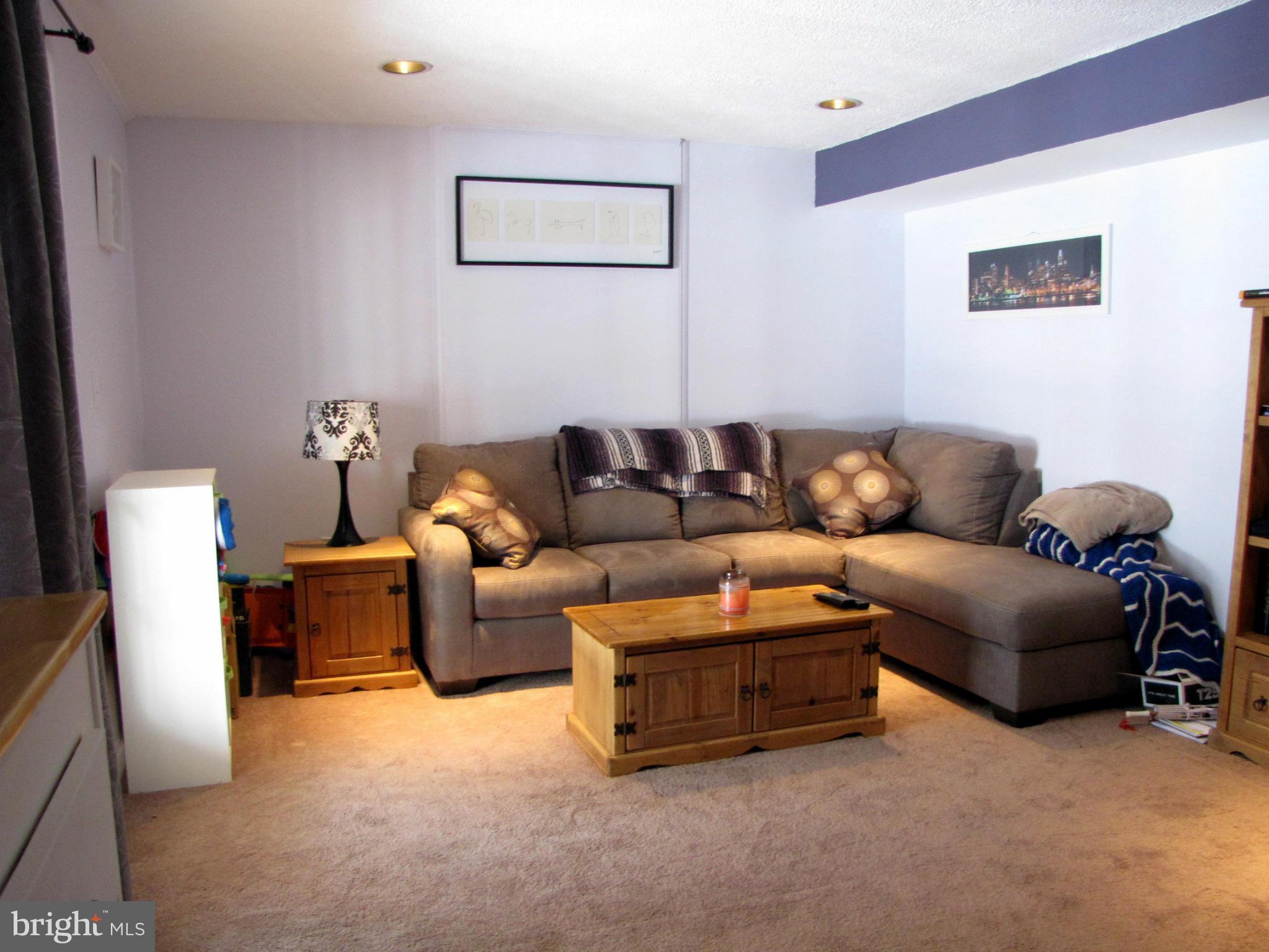 OCCOQUAN OVERLOOK - Residential Lease