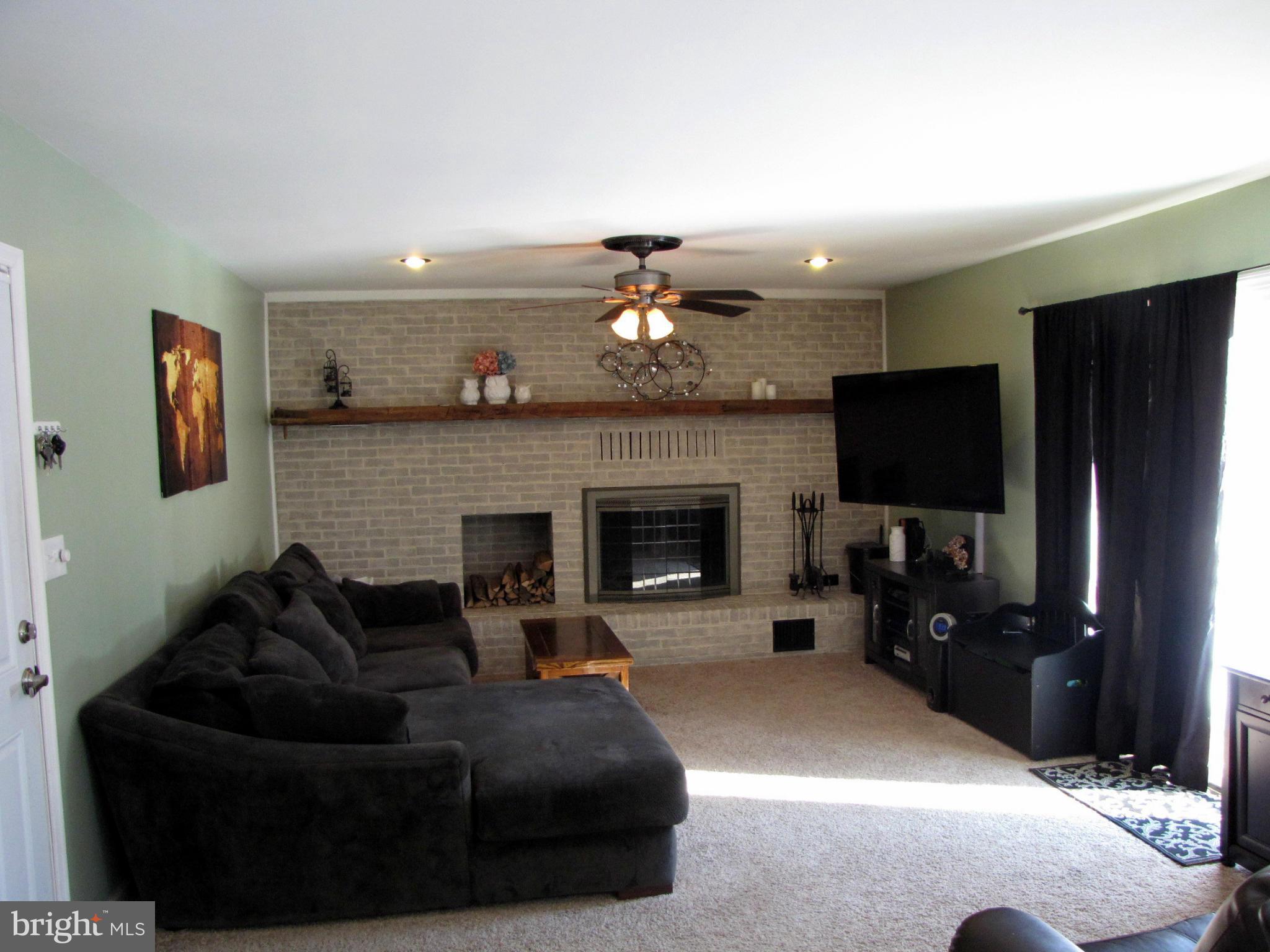 OCCOQUAN OVERLOOK - Residential Lease